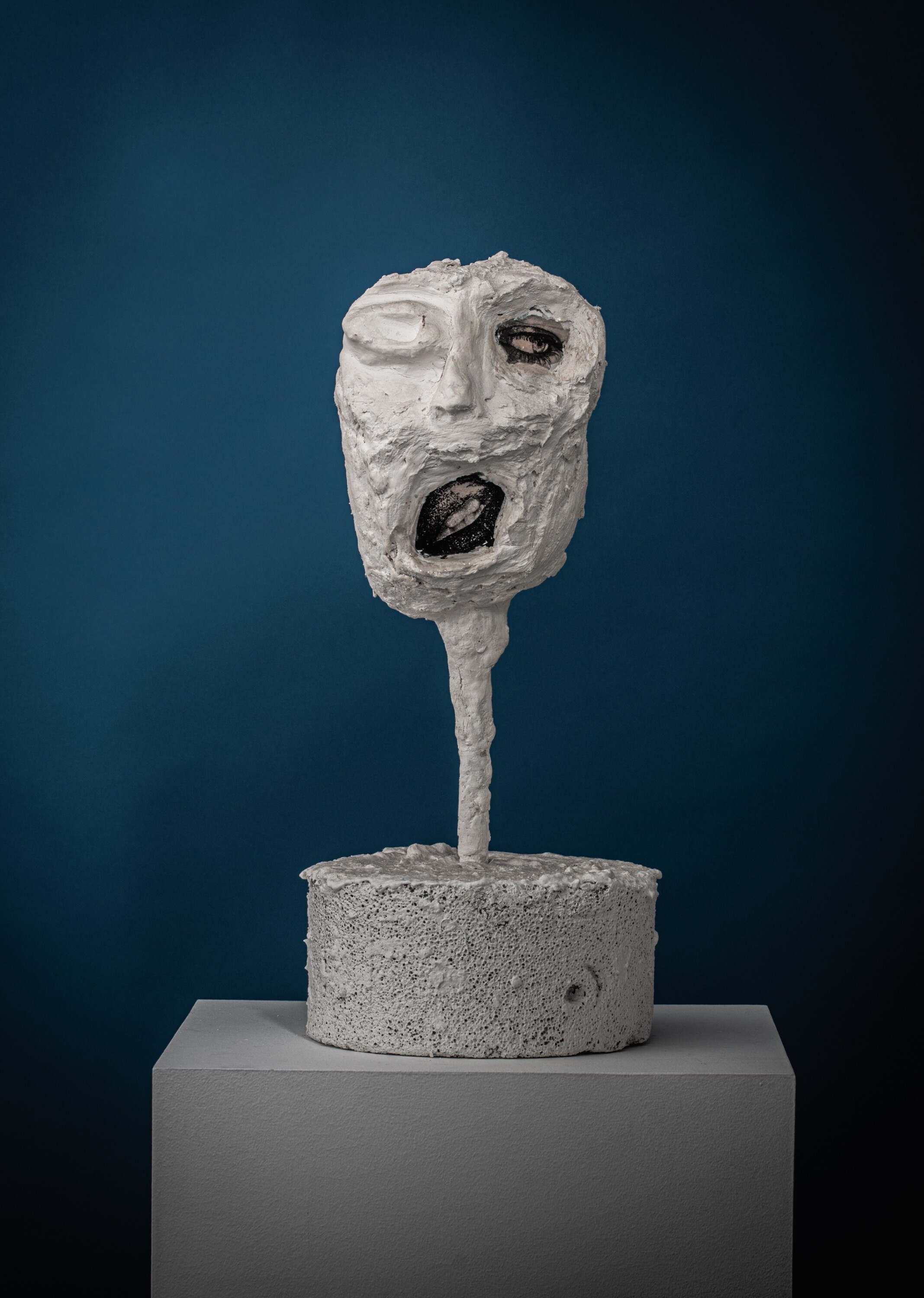 Twentieth MattiaBiagi AchromicGypsum AlimentaCorporis 001