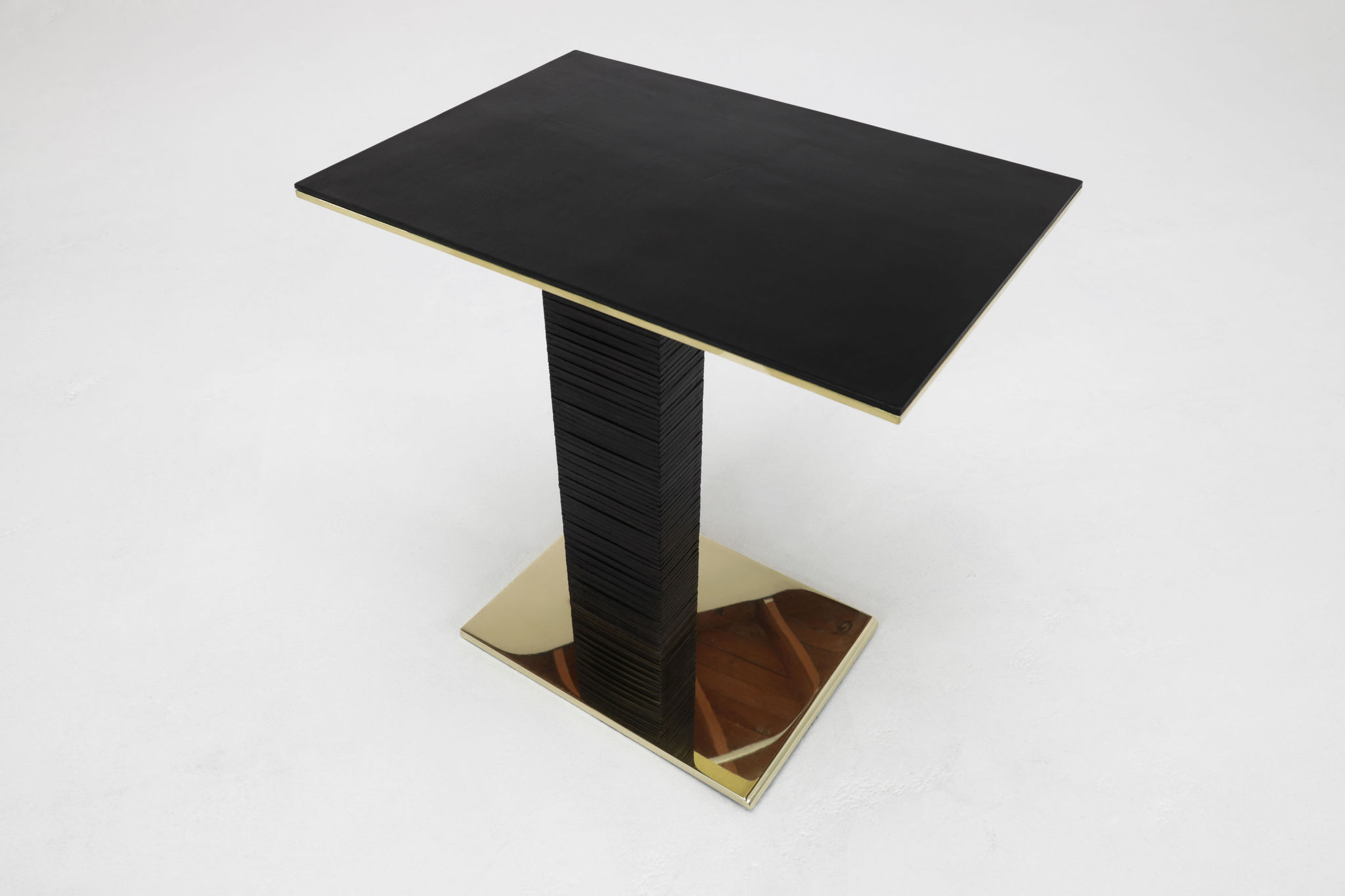 Twentieth Christopher Kreiling Cantilever Infinity Side Table 9