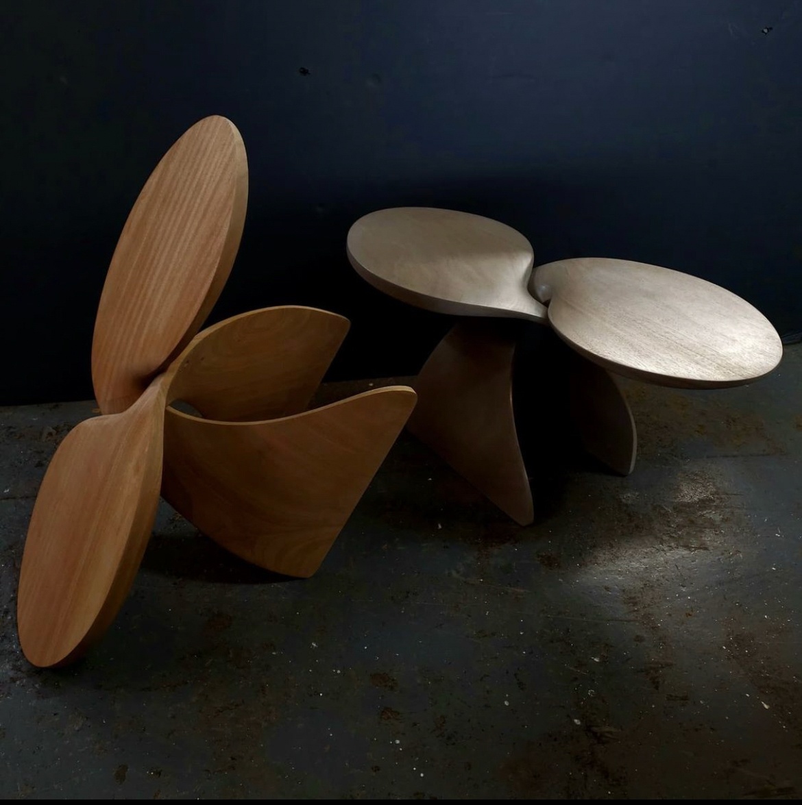 Twentieth_ThomasNewman_RitaTable_SapeleTraiteAmber-7