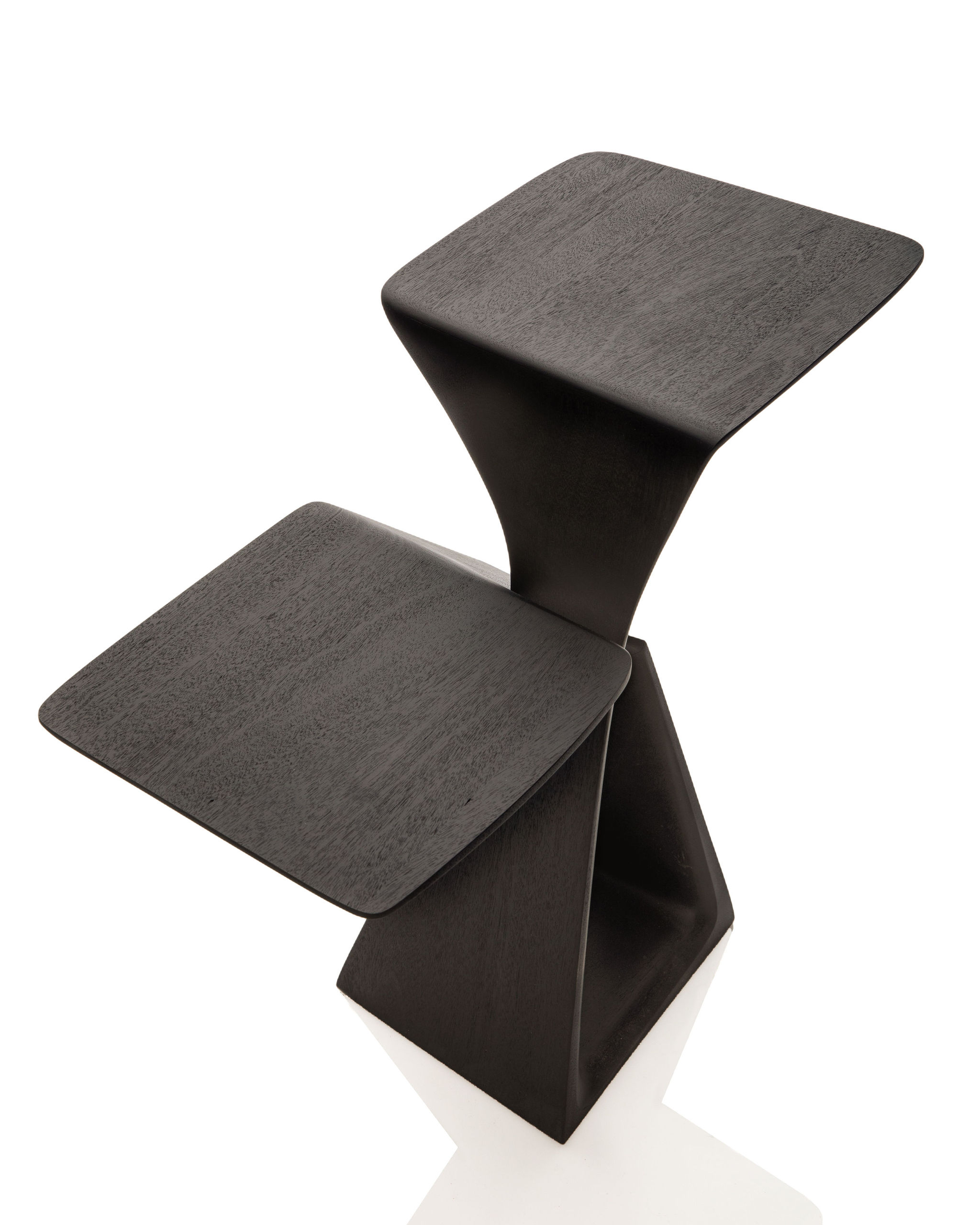 Twentieth ThomasNewman TheLoopSideTable 12