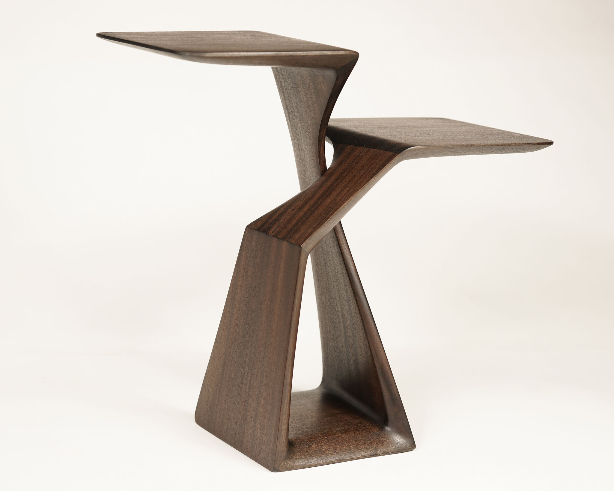 Twentieth ThomasNewman TheLoopSideTable 5