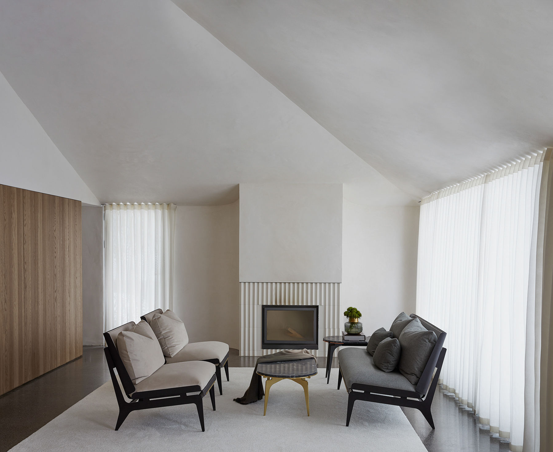 Twentieth GabrielScott PRONG RacetrackCoffeeTable SITU 2