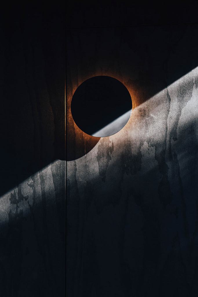 Twentieth-Ross_Gardam-Polar_Wall_Light-01