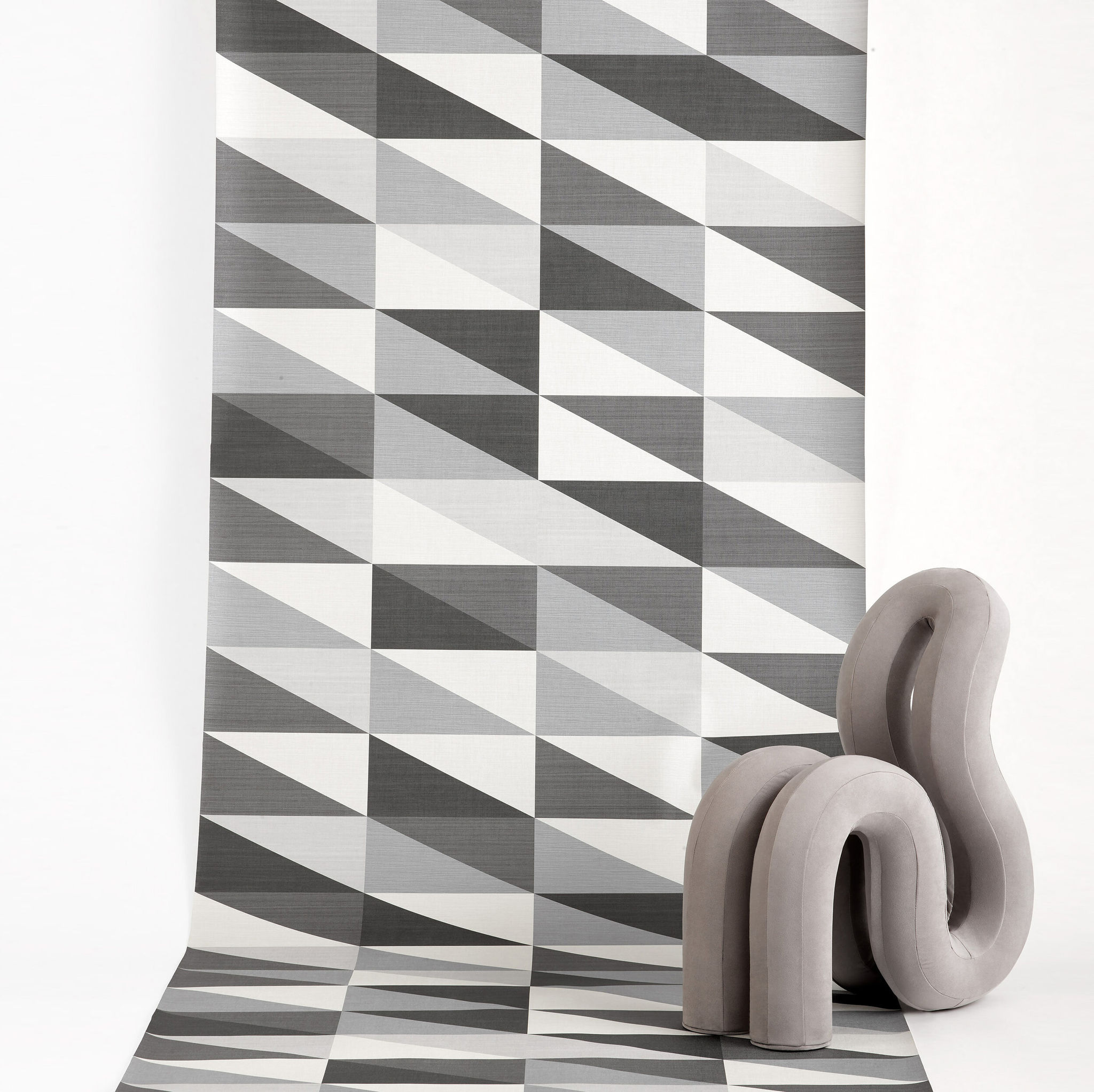 Twentieth AraThorose 7M Chair CustomFabric KnollTextiles