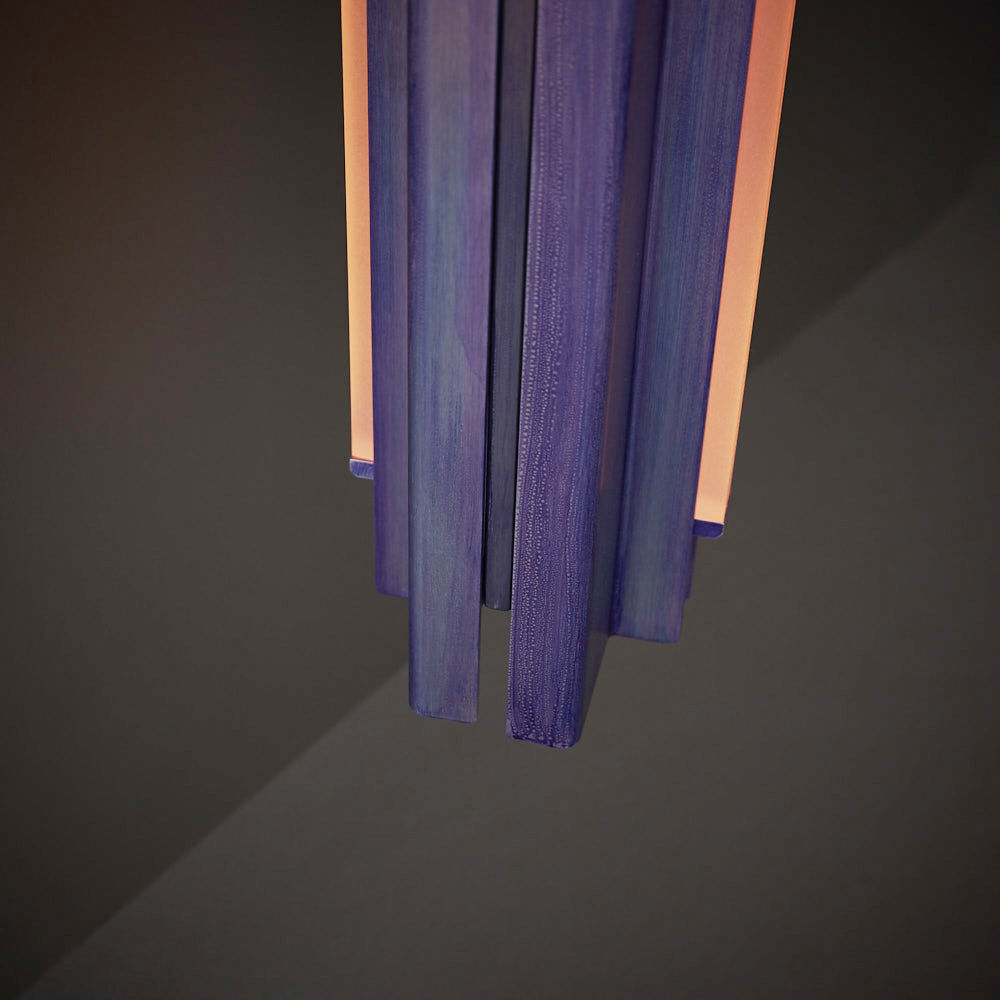 Twentieth PELLE GlowPendant Lilac Rose CloseUp