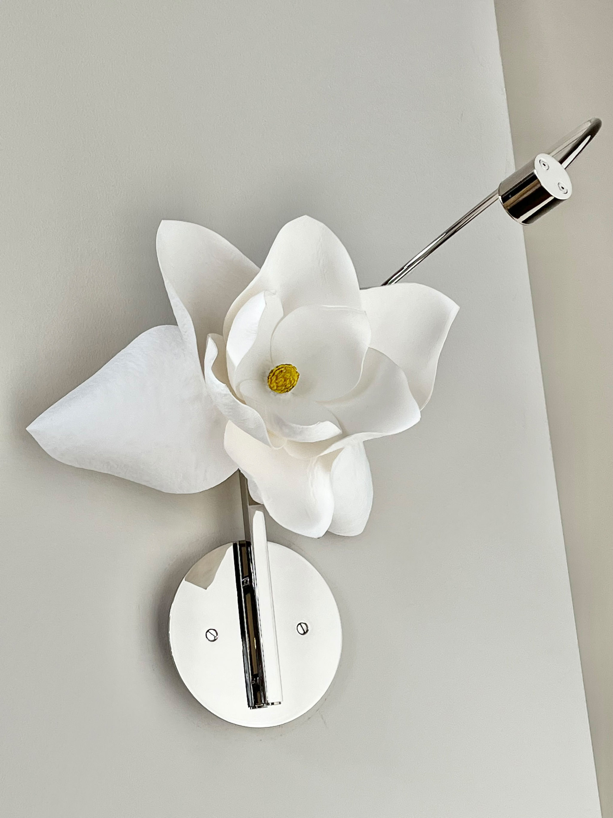 Twentieth PELLE LureSconce