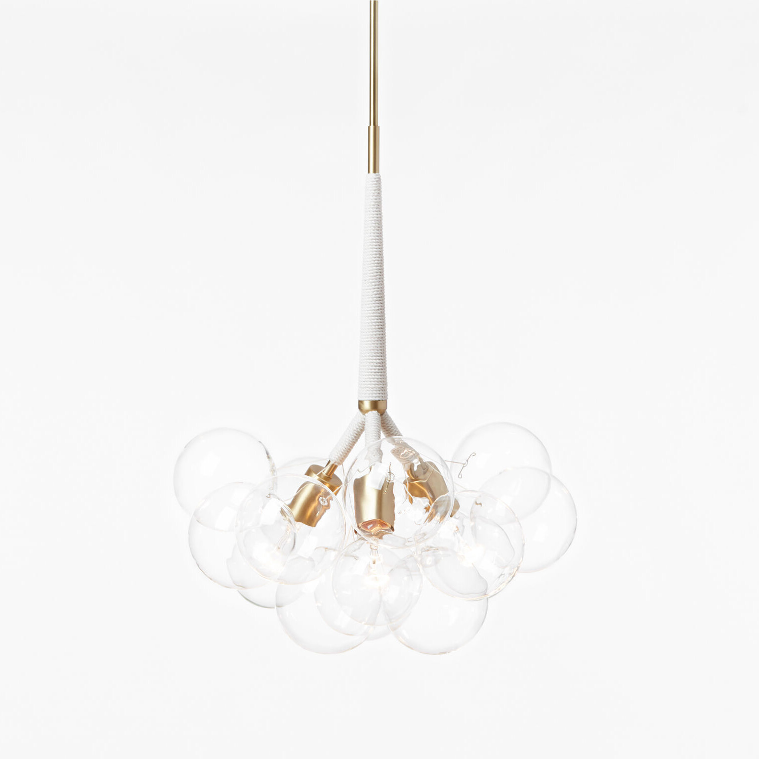 Twentieth PELLE OriginalBubbleChandelier Whitebg