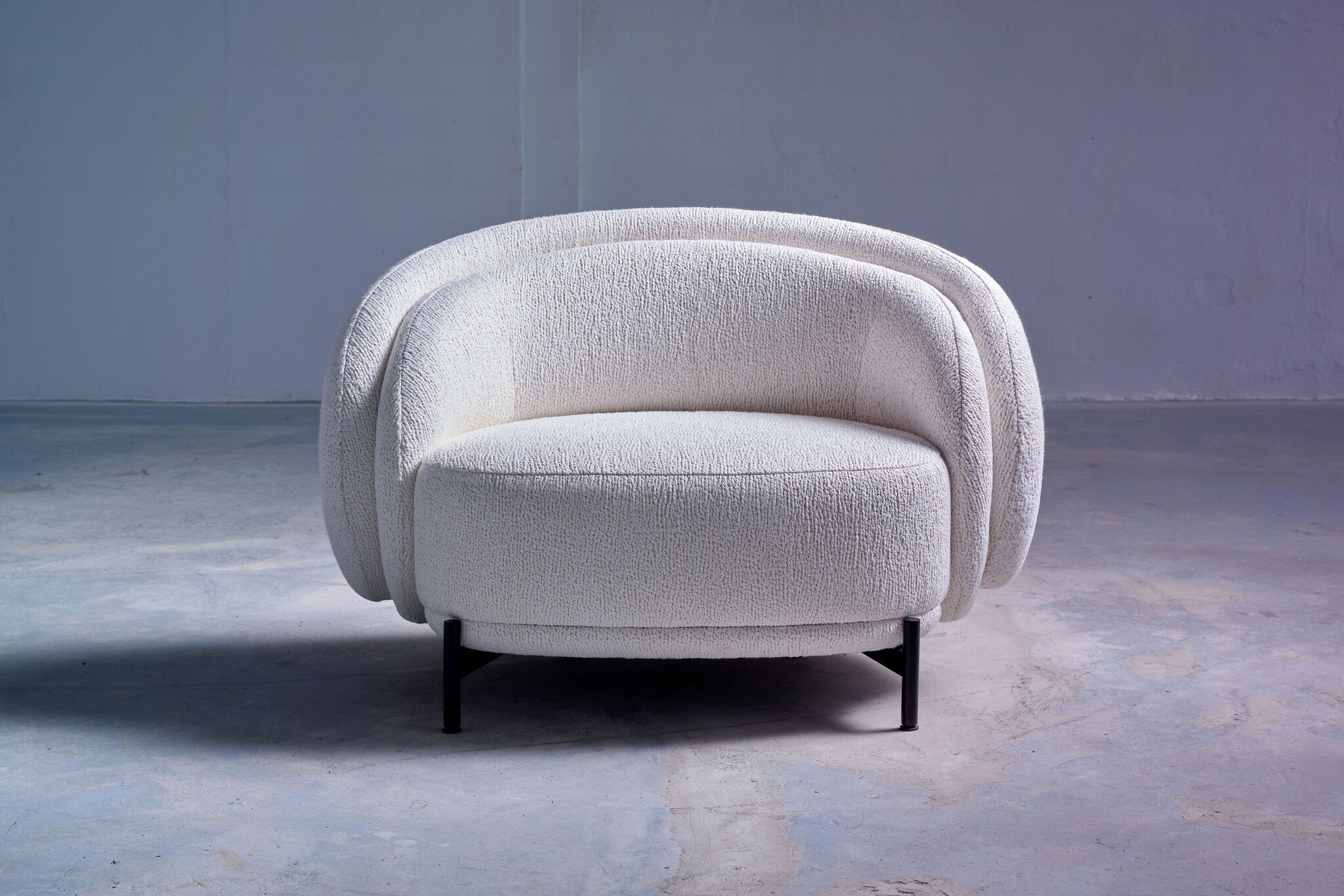 Twentieth Paolo Ferrari AMElounge BGmood Front