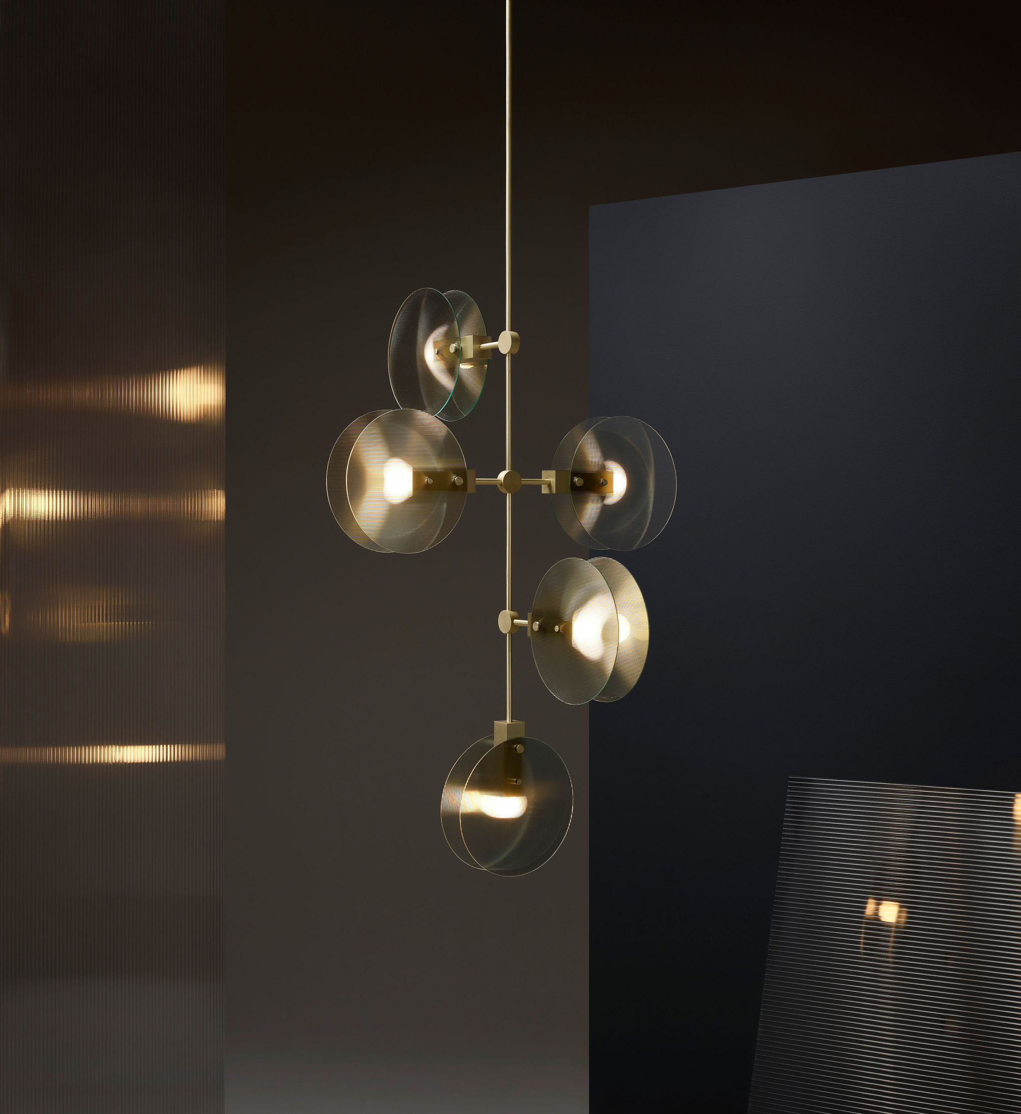 Twentieth RossGardam NEBULAE Vertical5offset FlutedClear Champagne SITU 4