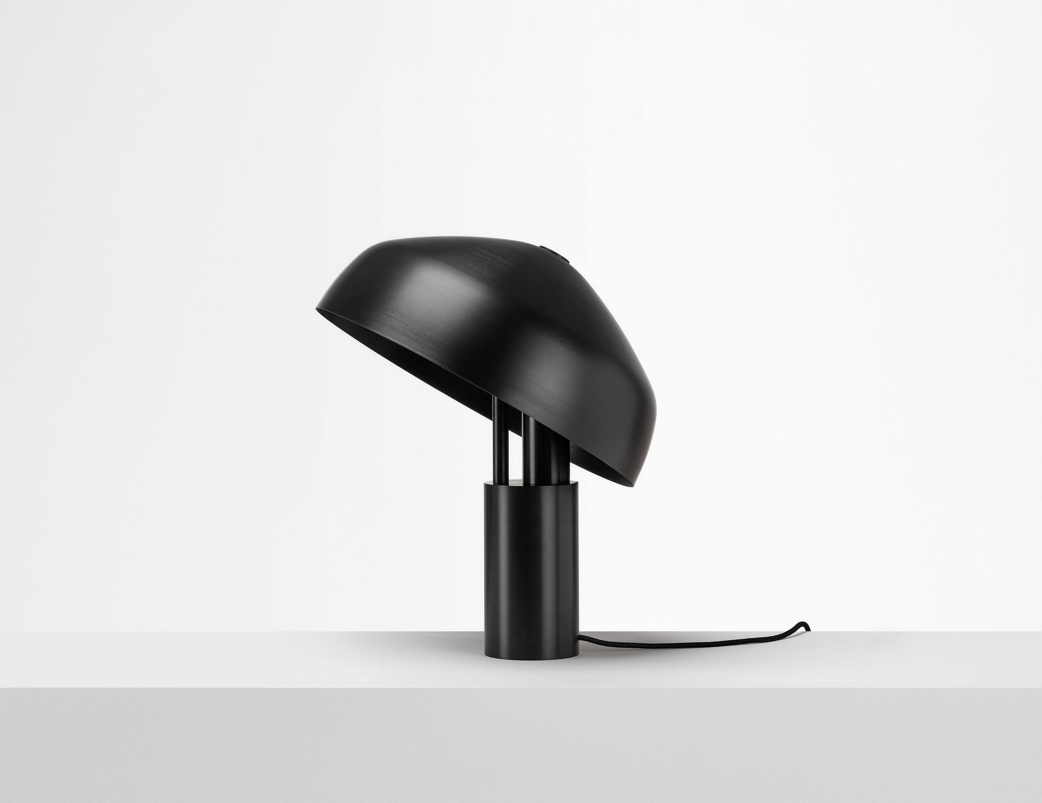 Twentieth RossGardam ORA DeskLamp Black 2