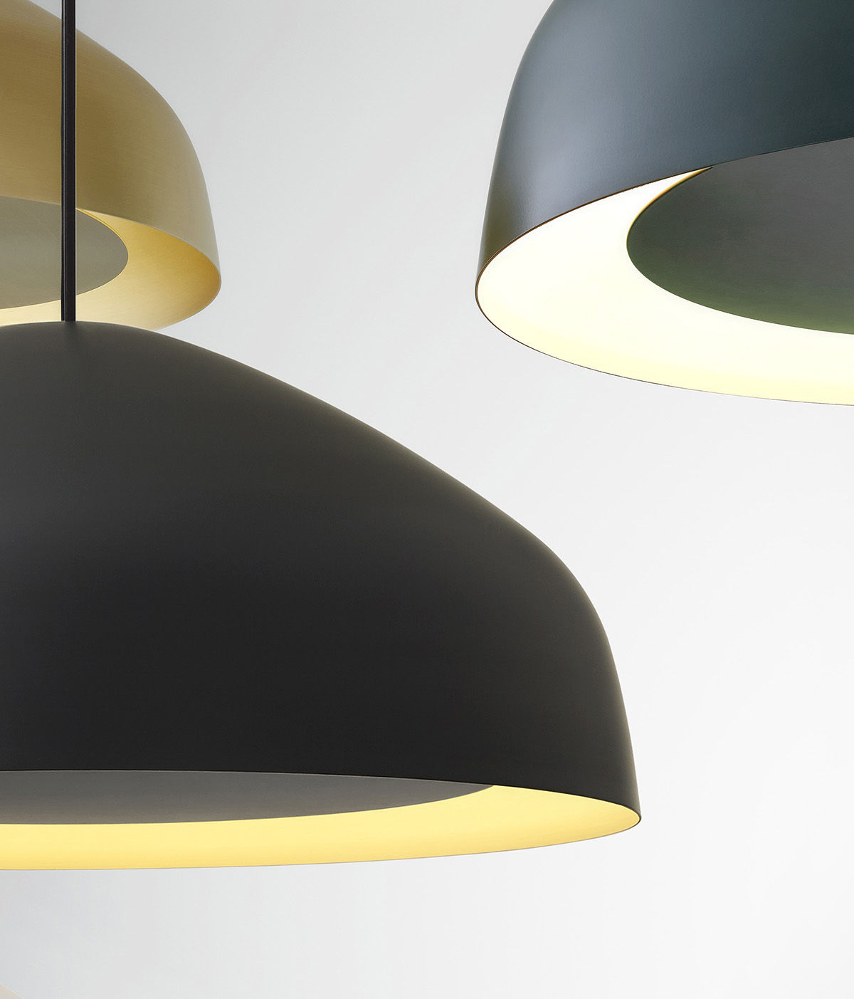 Twentieth RossGardam ORA Pendant GroupDetail