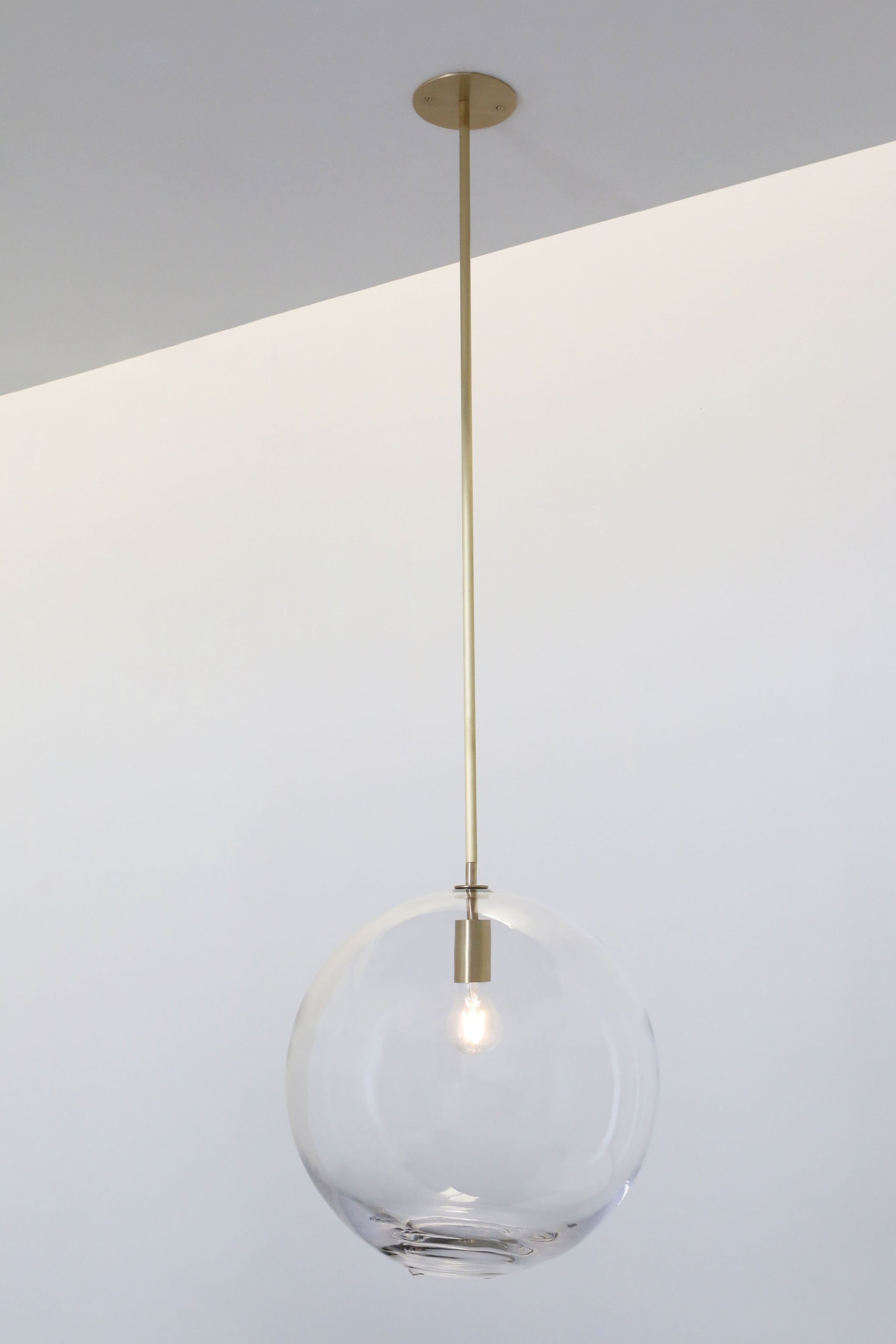 Twentieth SKLO Float1 Pendant ClearBrass 1