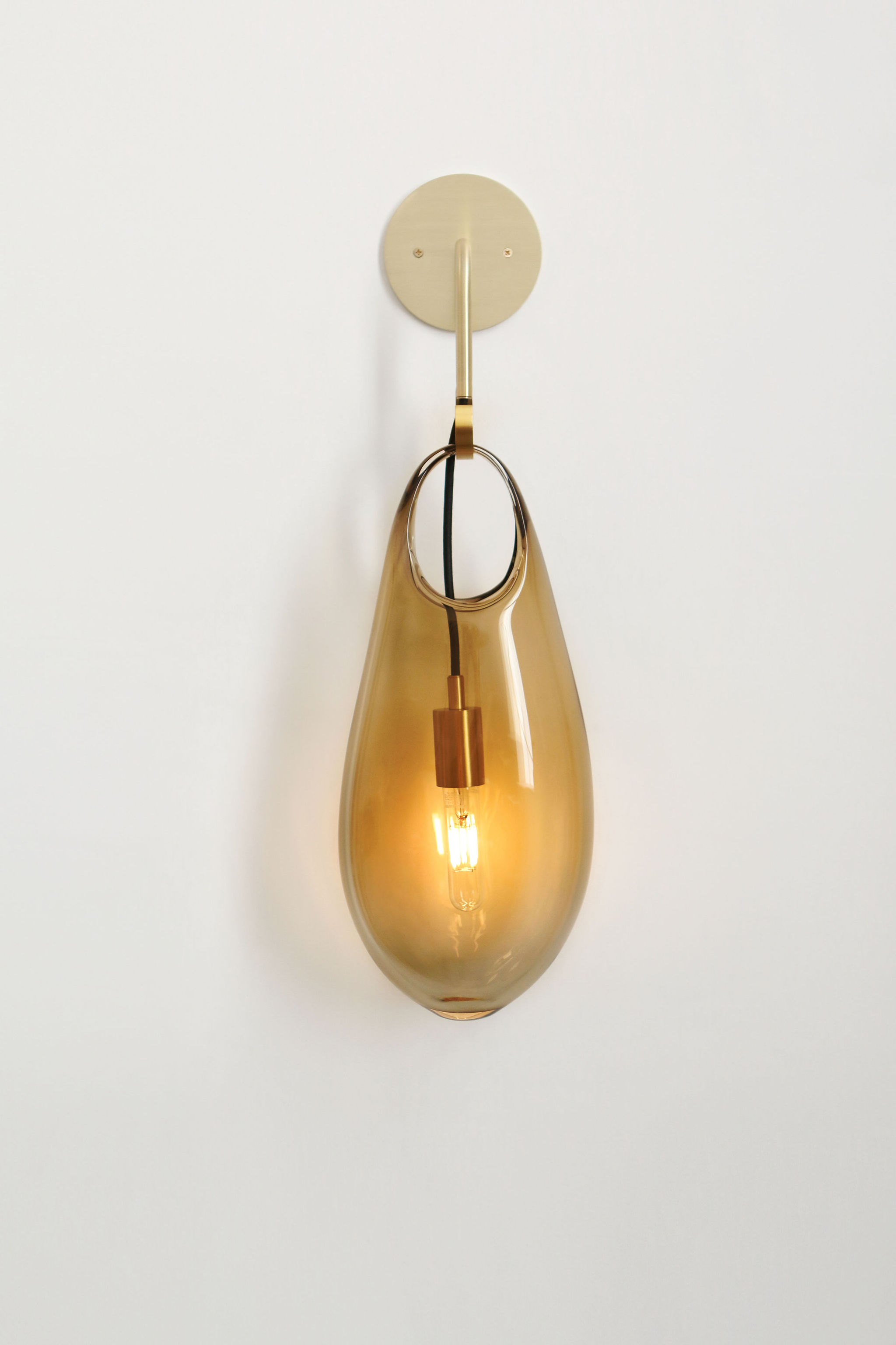 Twentieth SKLO Hold18 Sconce Olivin Brass