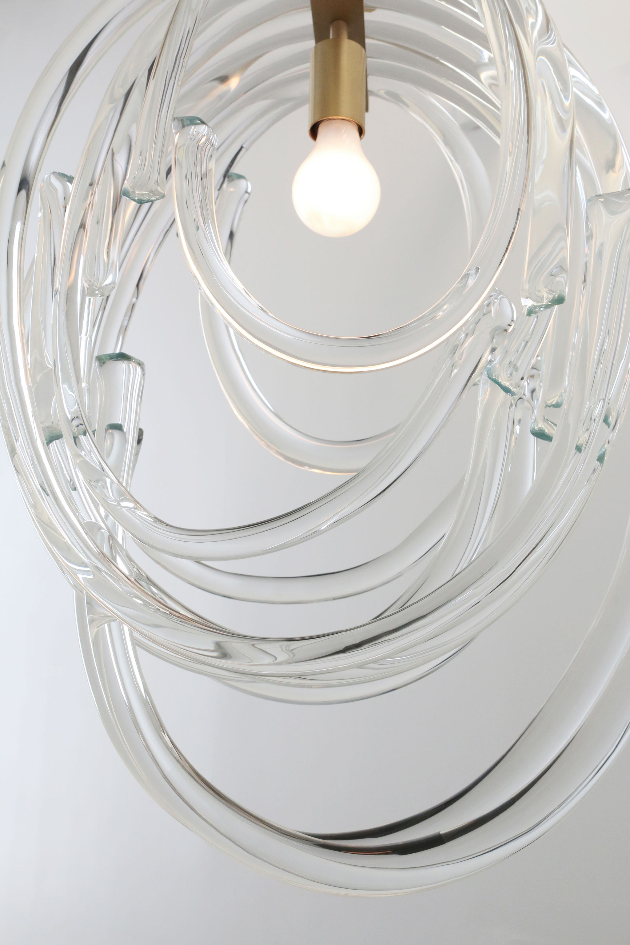 Twentieth SKLO Lasso1 Pendant Clear Brass CloseUp