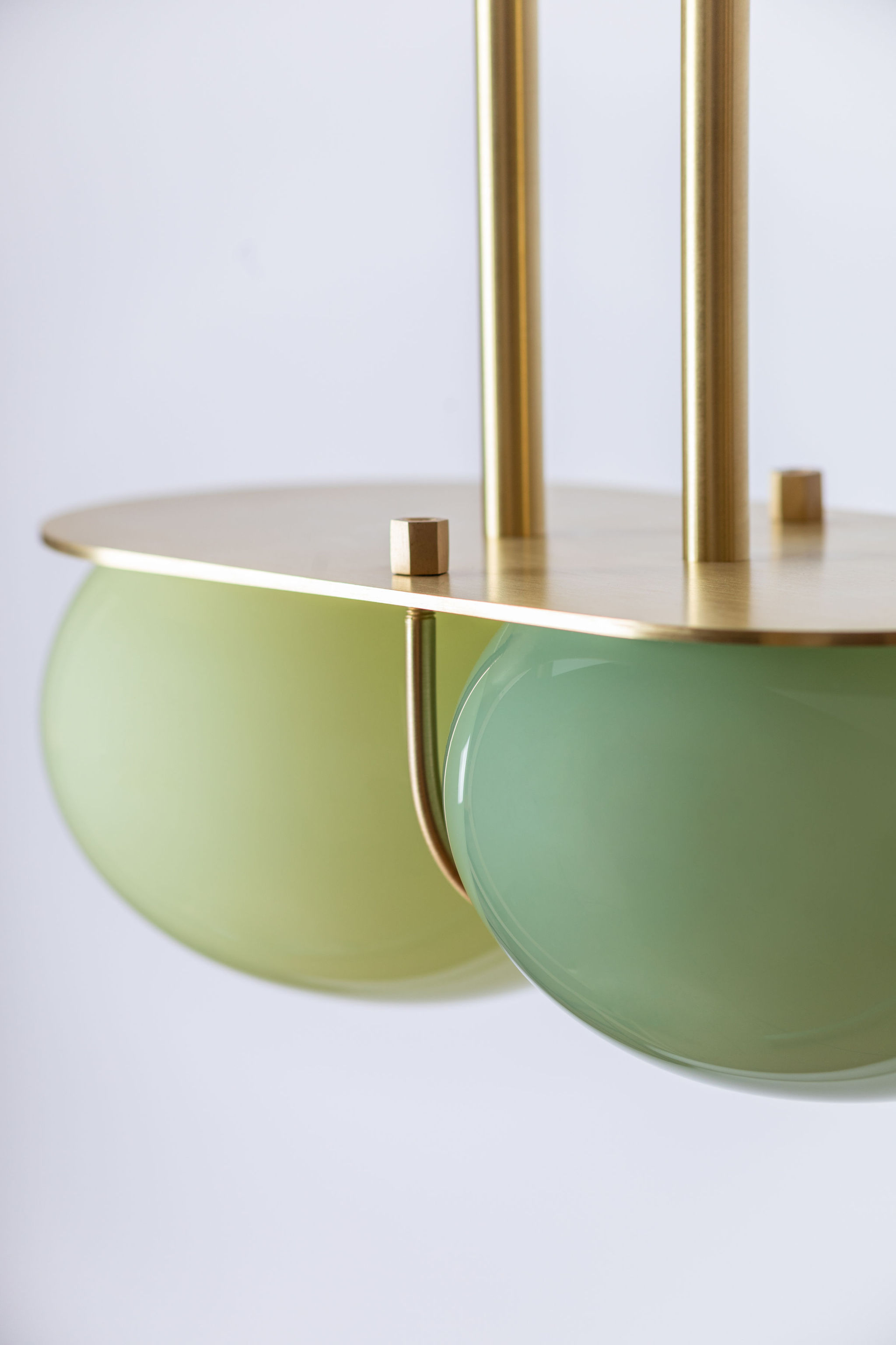 Twentieth SKLO Twin4 Pendant MintGreenPalette Brass Off Closeup