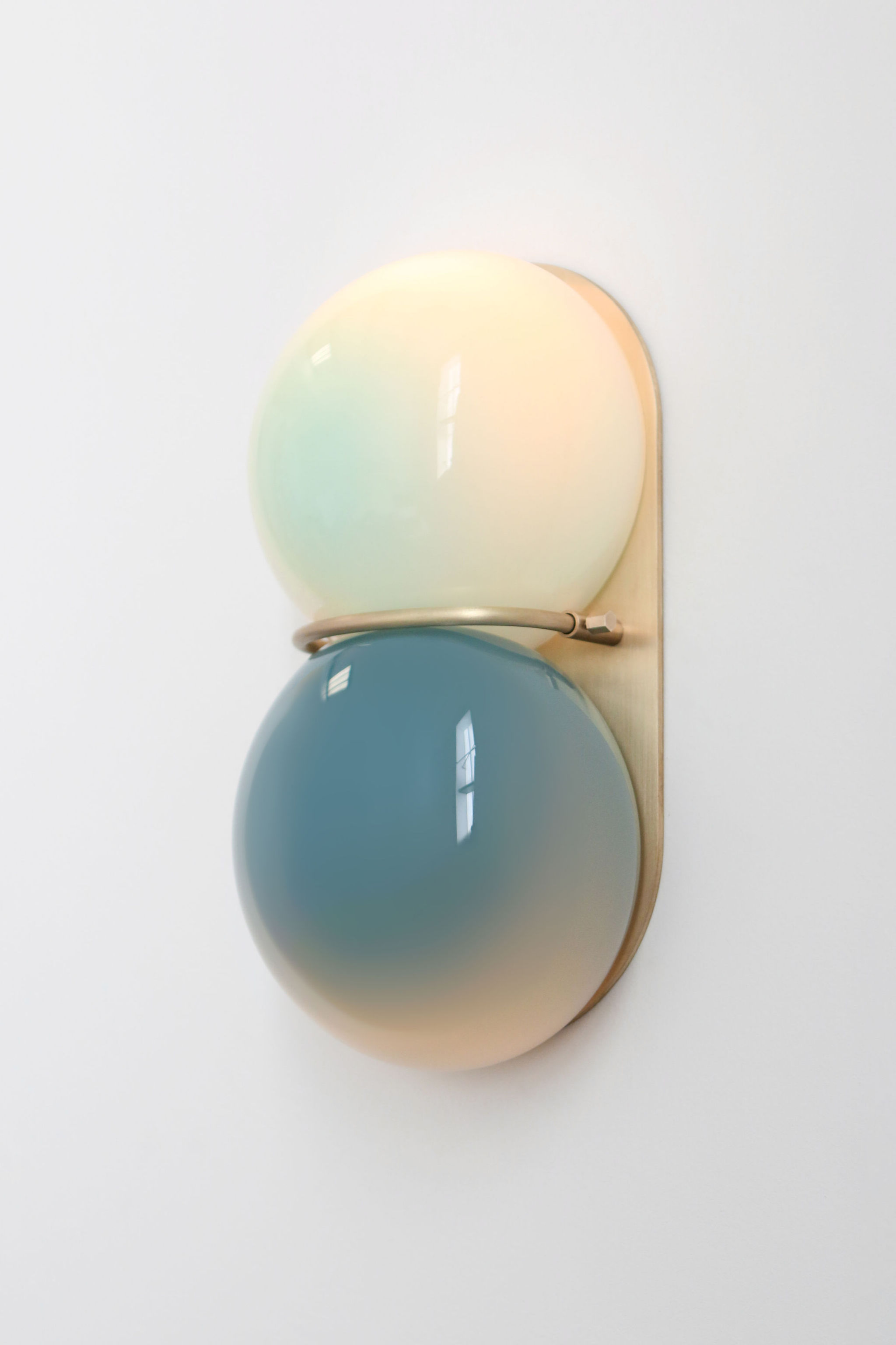 Twentieth SkLO Twin1 Sconce BluePalette Brass On