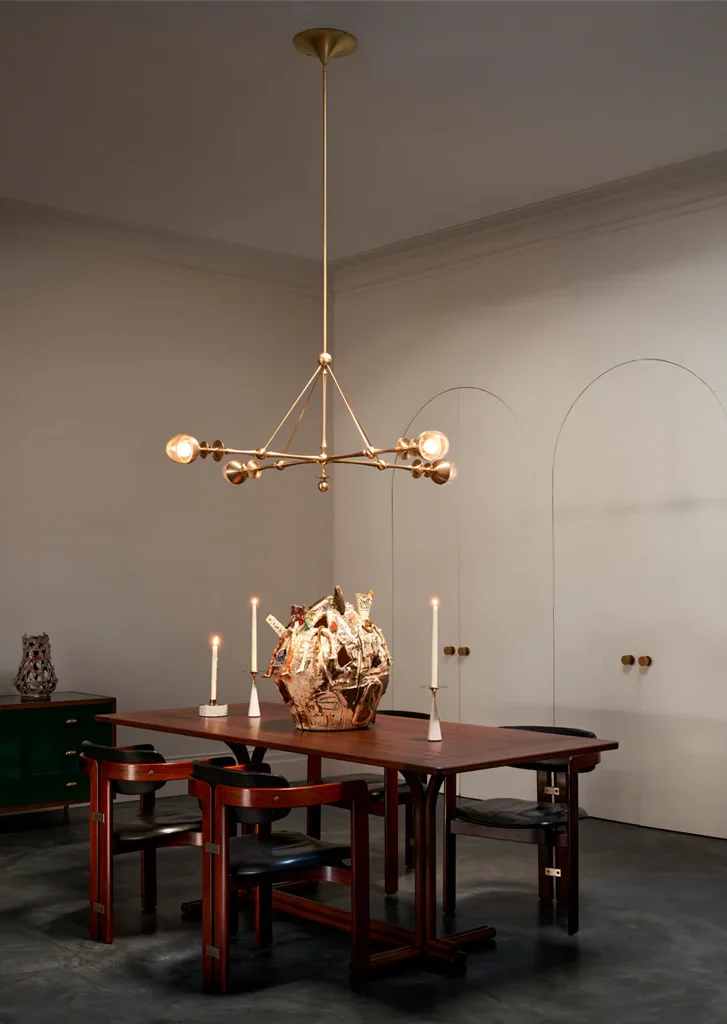 3M-1_0014_221123_LF_Roll_Hill_Showroom155_LIGHTS_ON_NO_APOLLOcopy_jpg