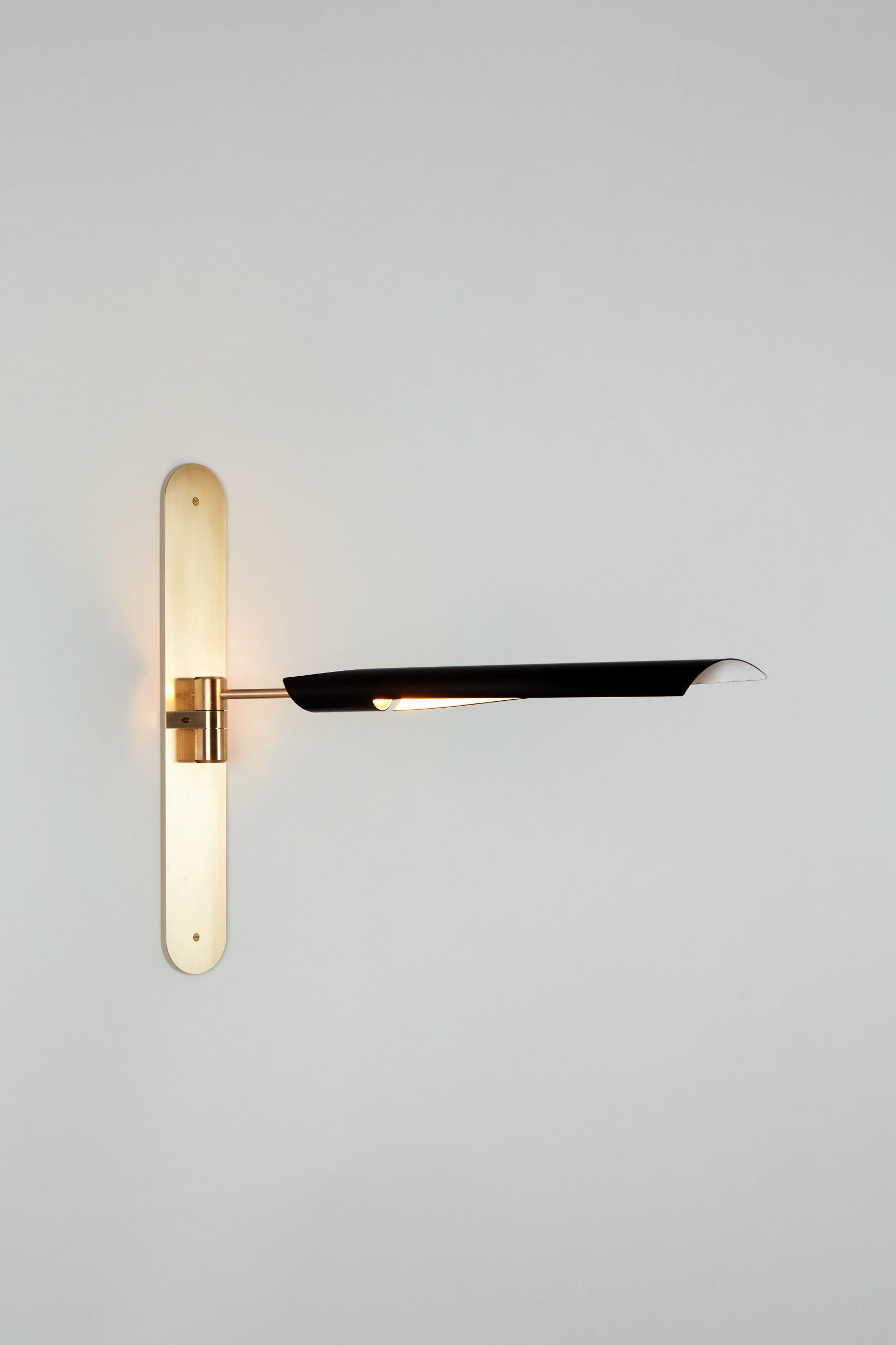 Twentieth RollHill BODEN Sconce01