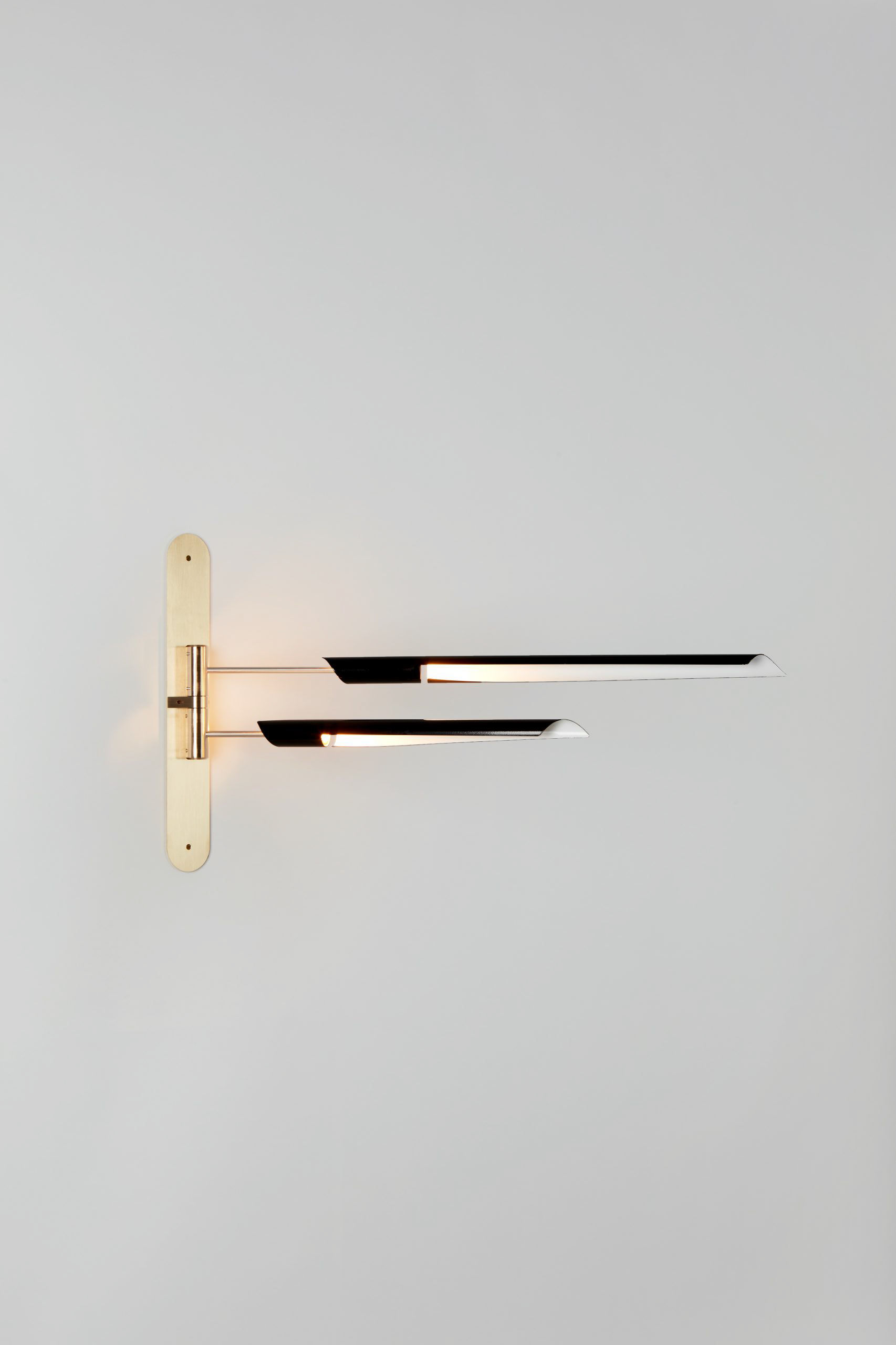 Twentieth RollHill BODEN Sconce02 3