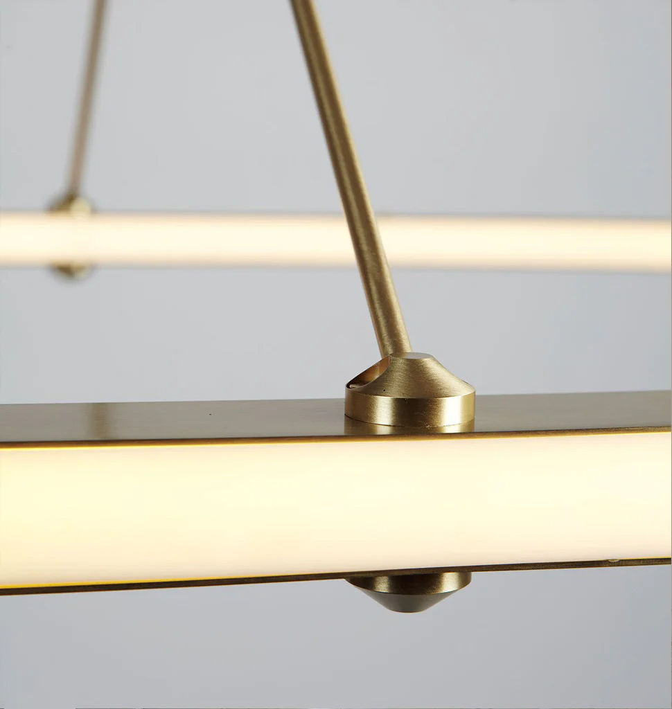 Twentieth RollHill HALO OvalPendant Brass Detail