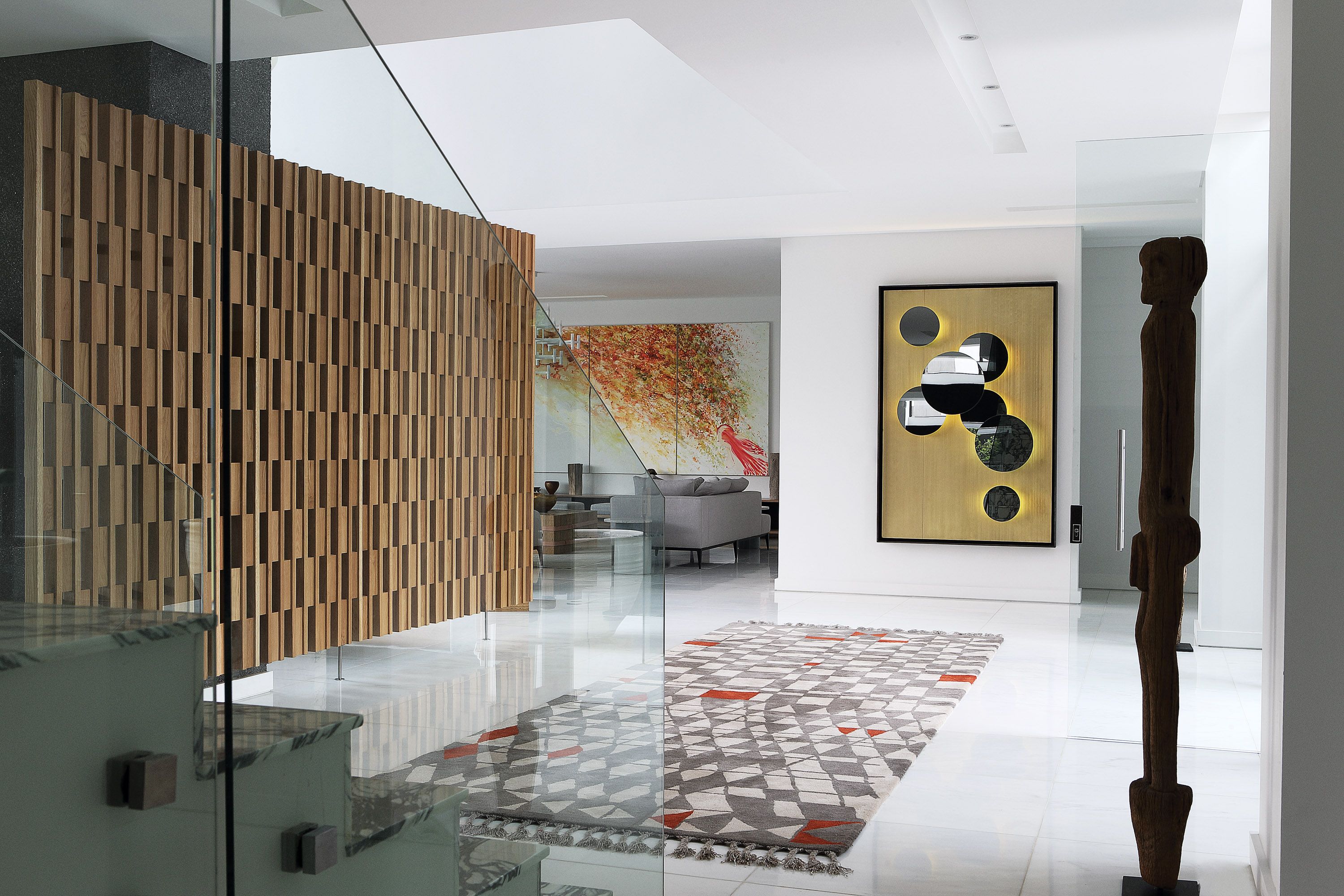 Oxford Int 001 Entrance 003 HR Ey