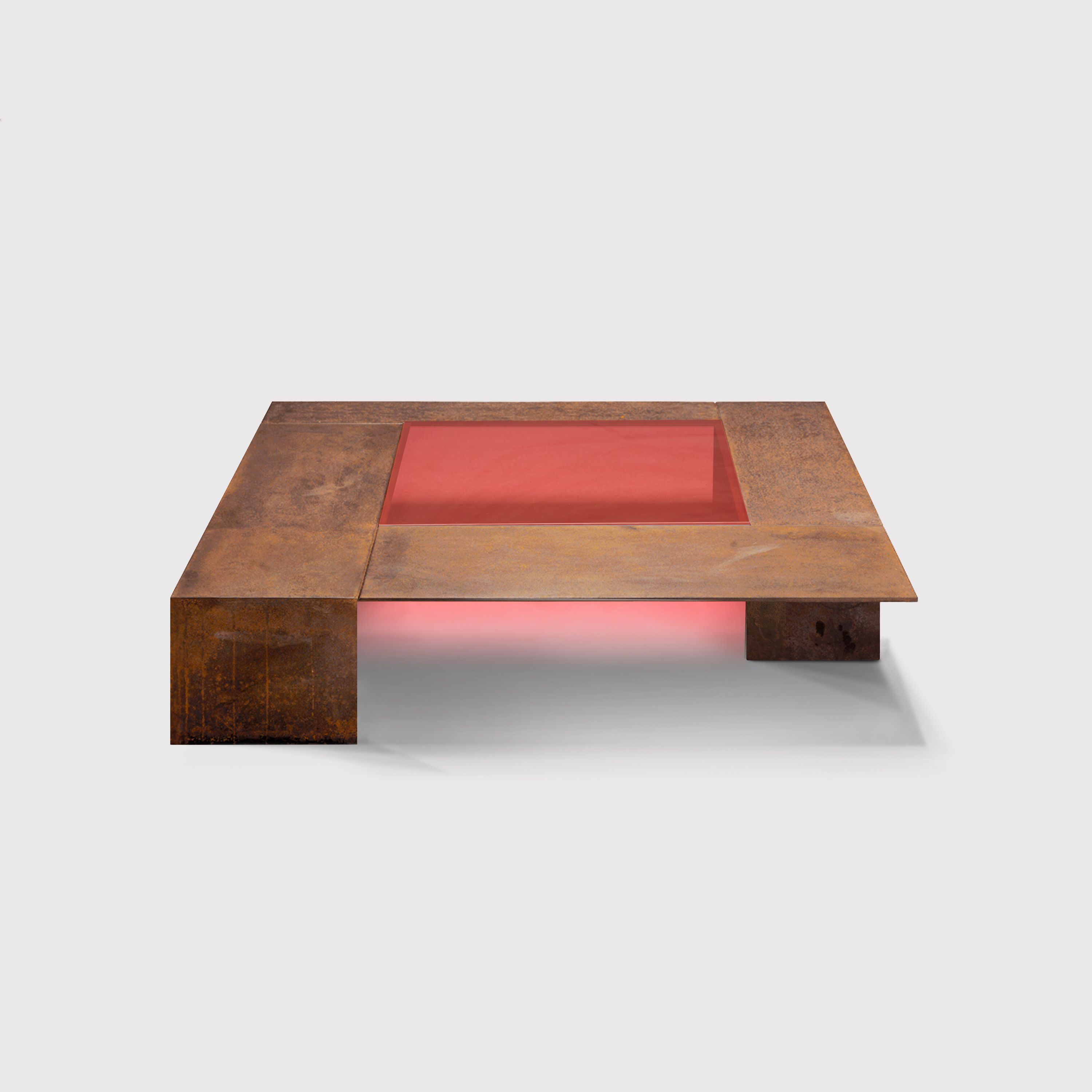 OKHA_0A_04_coffeetables_MondoMetalheadRed