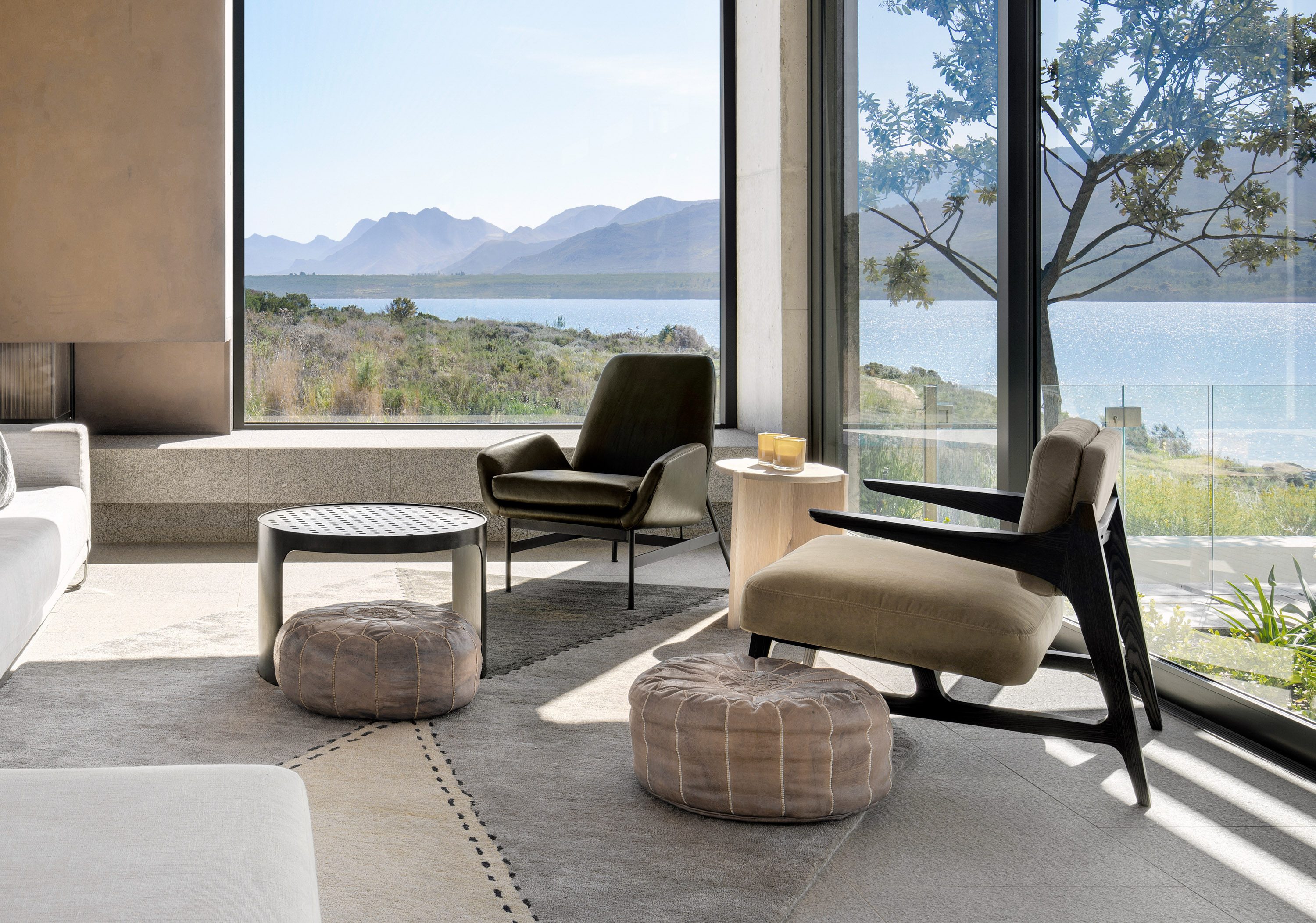 OKHA 0B 03 Armchairs Nicci