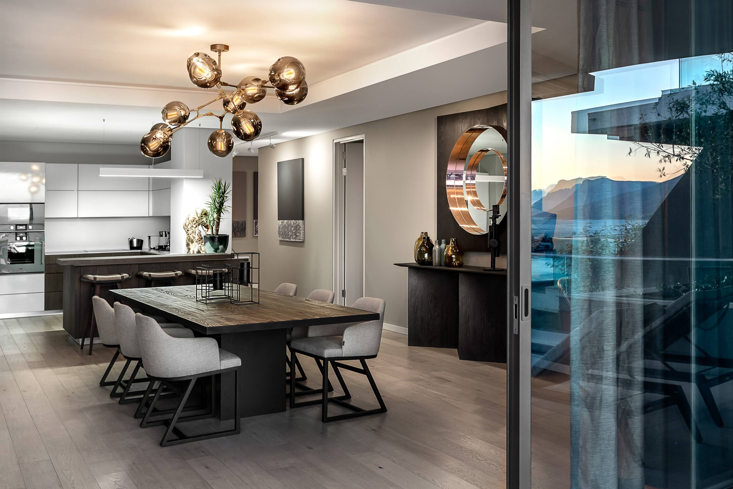 OKHA 0B 05 ZA CT301 Diningtables Bison LR Nv