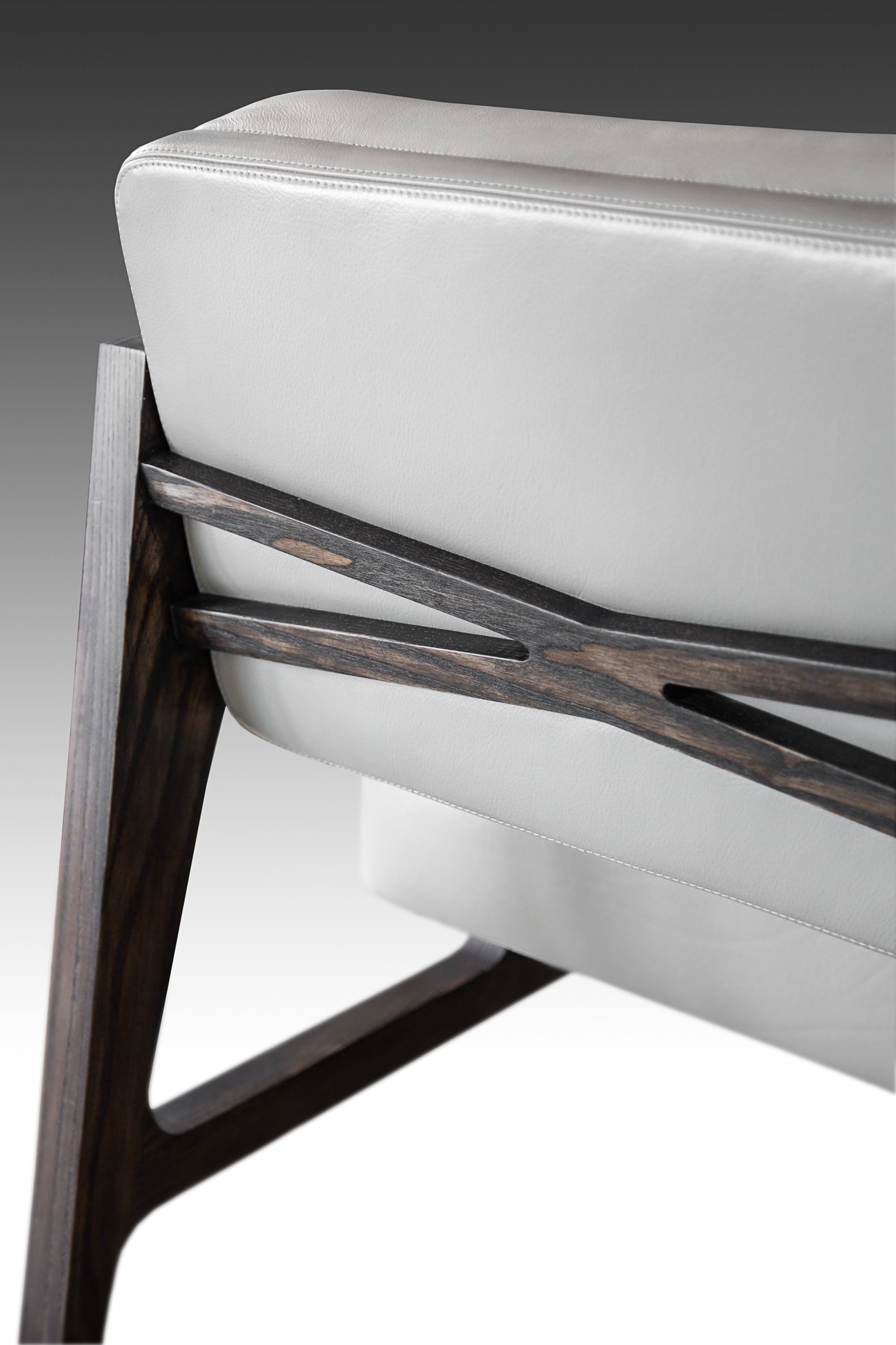 OKHA Miles Armchairs Pr 06