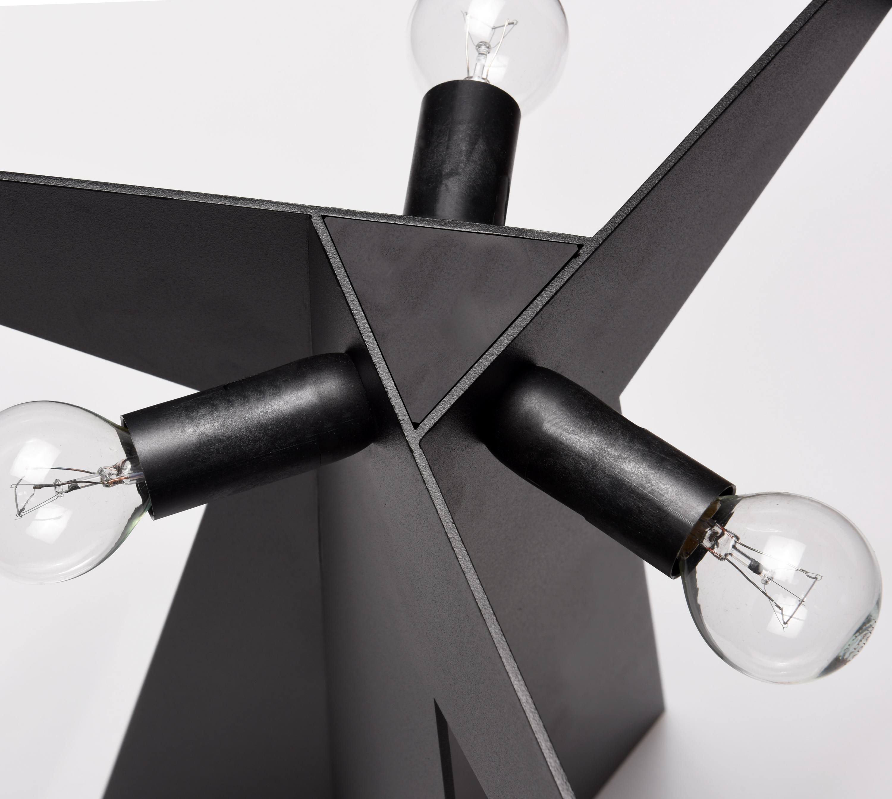 OKHA Tablelamps Law&Disorder Pr 06