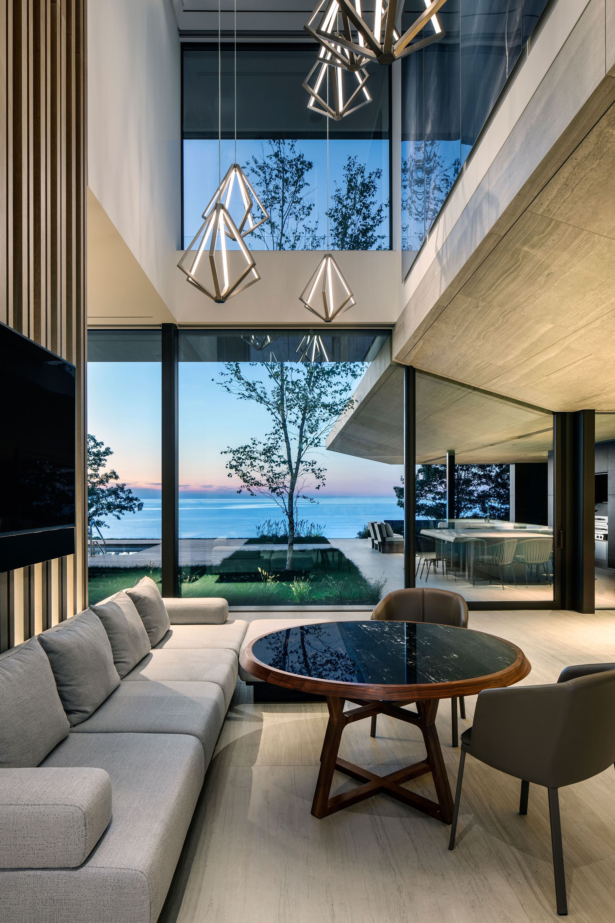 CA_LakeHuron_Int_002_011_AL