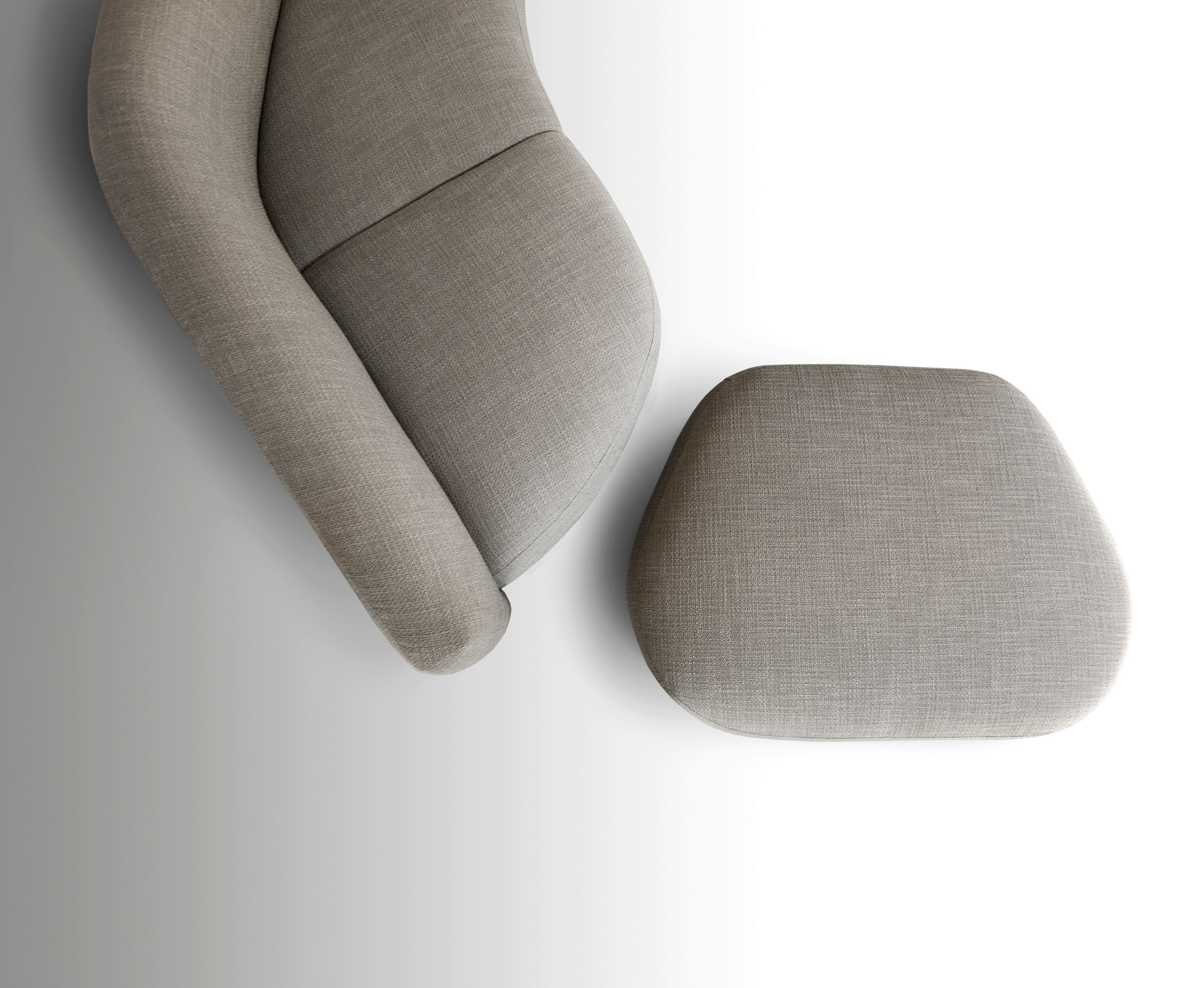 IG_F_05_OKHA_sofas_Repose F_0A_06_nv_a