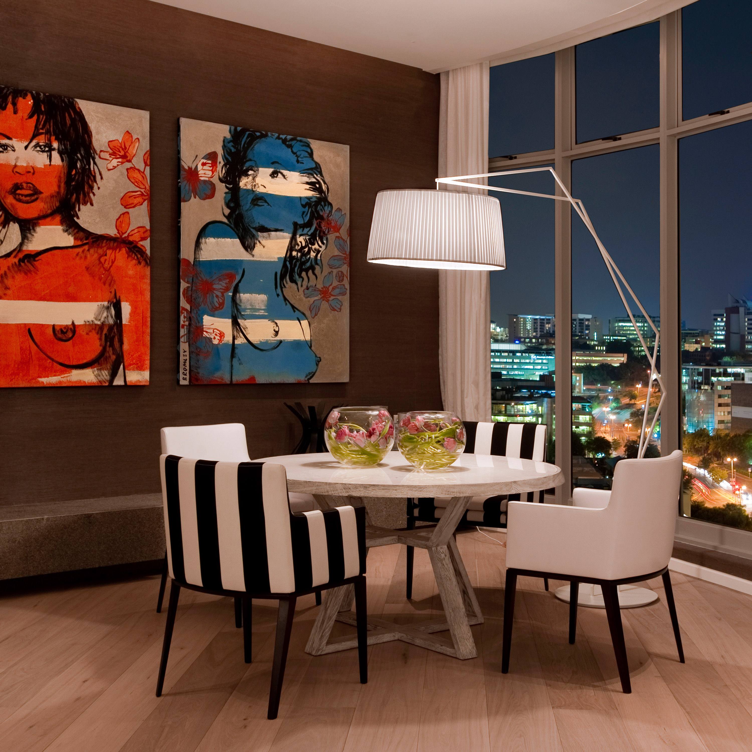 OKHA DiningTable London 0B 01b