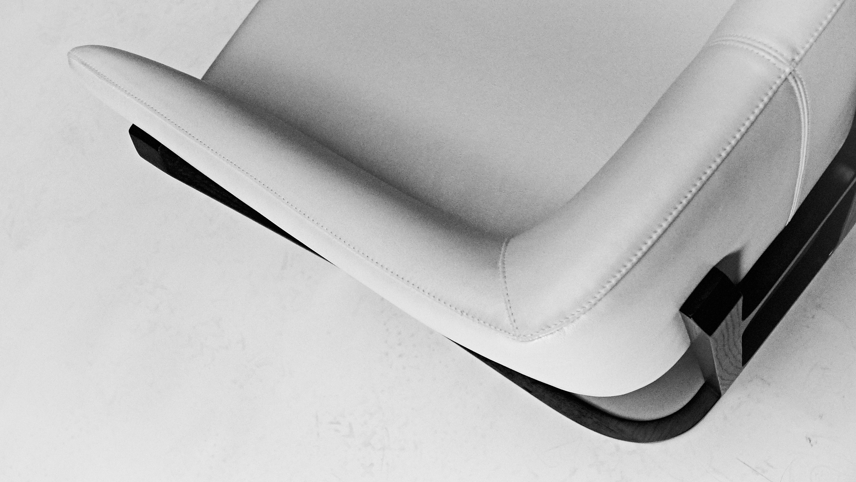 Twentieth-OKHA-Barnett_Dining_Chair-05