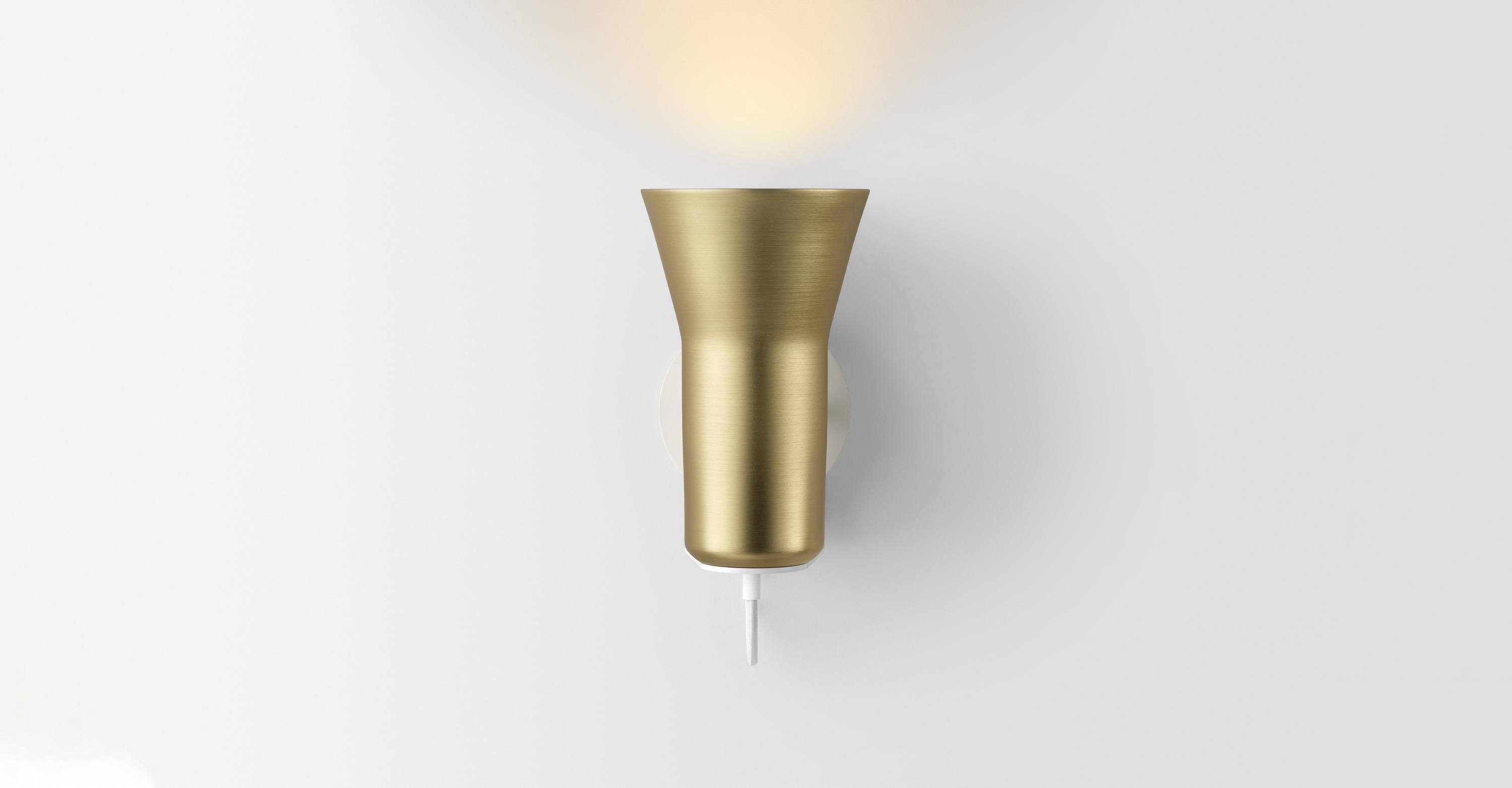 Twentieth-Ross_Gardam-Silhouette_Wall_Light-07