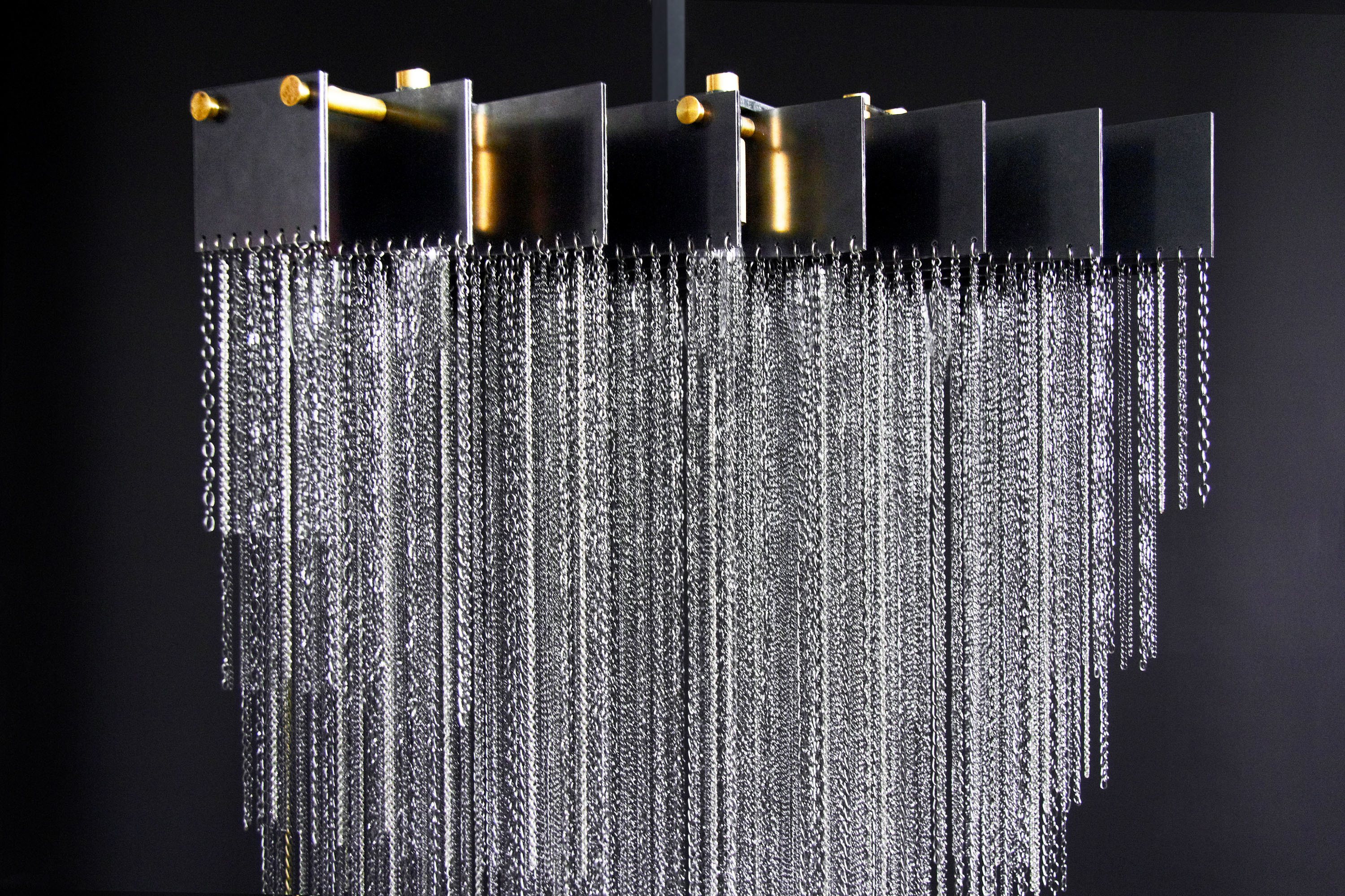 Twentieth GabrielScott KELLYChandelier Black CloseUp