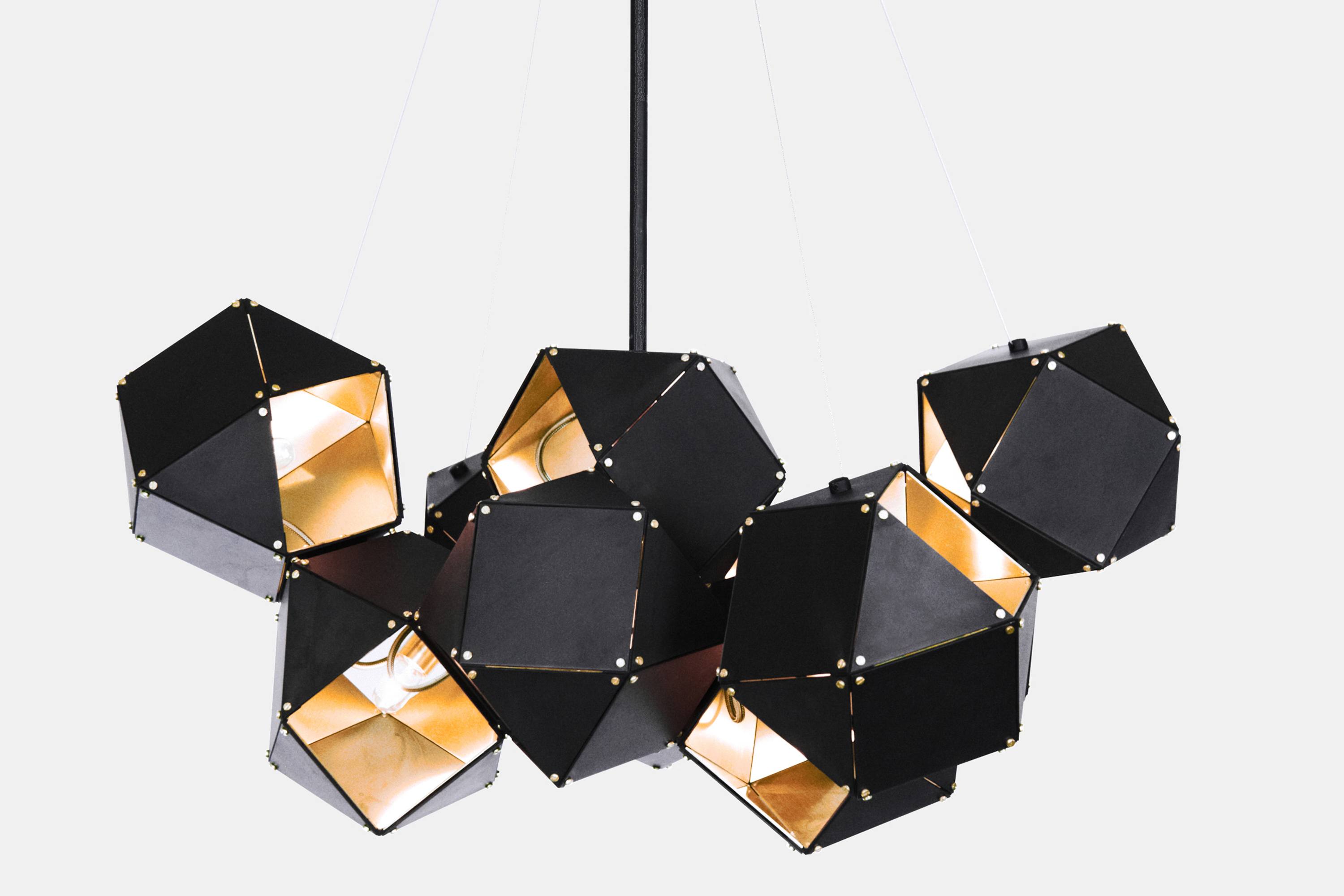 WELLES Central Black Brass