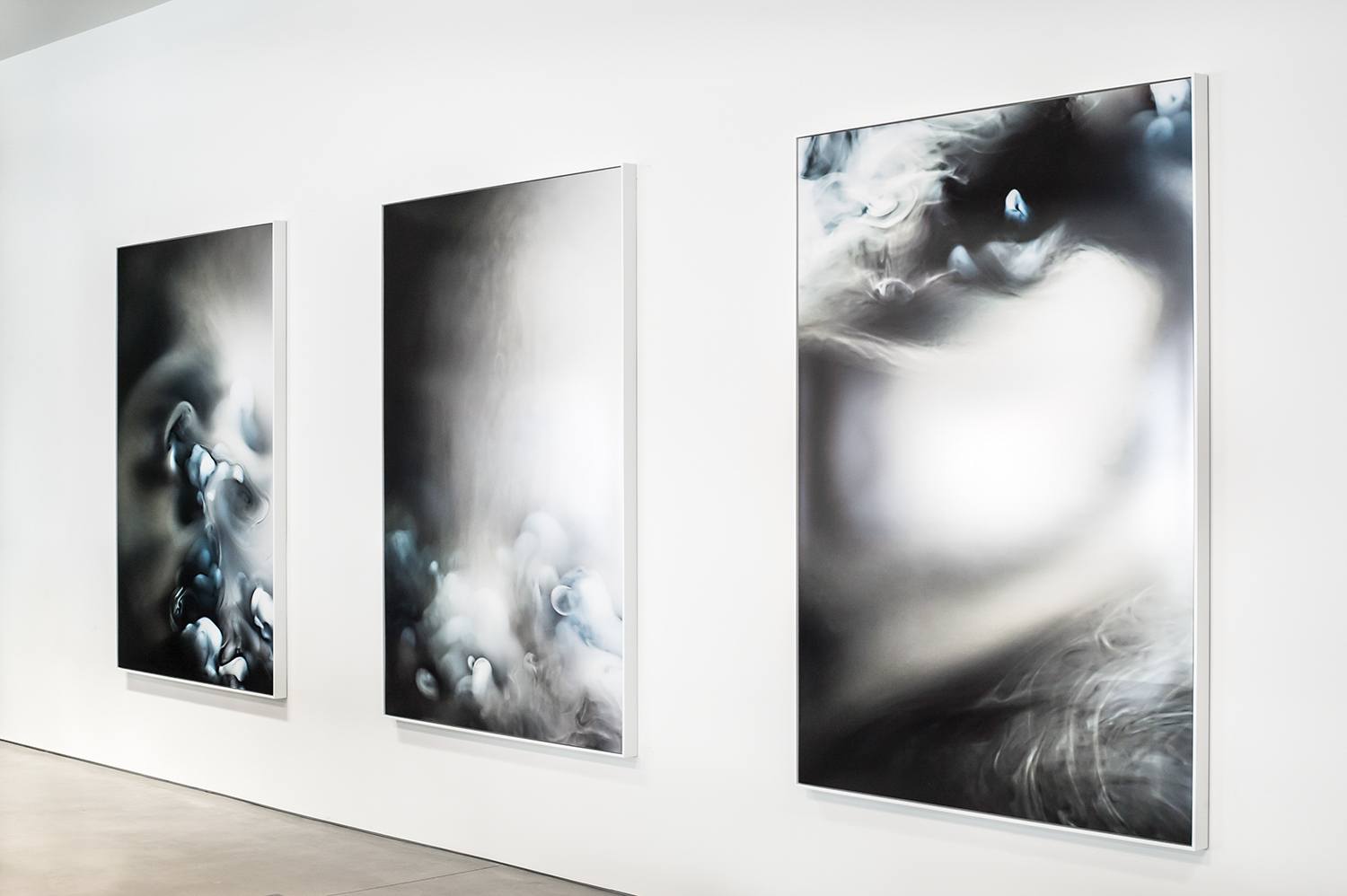 DanieleAlbright_SmokeAndMirrors_InstallationView-3