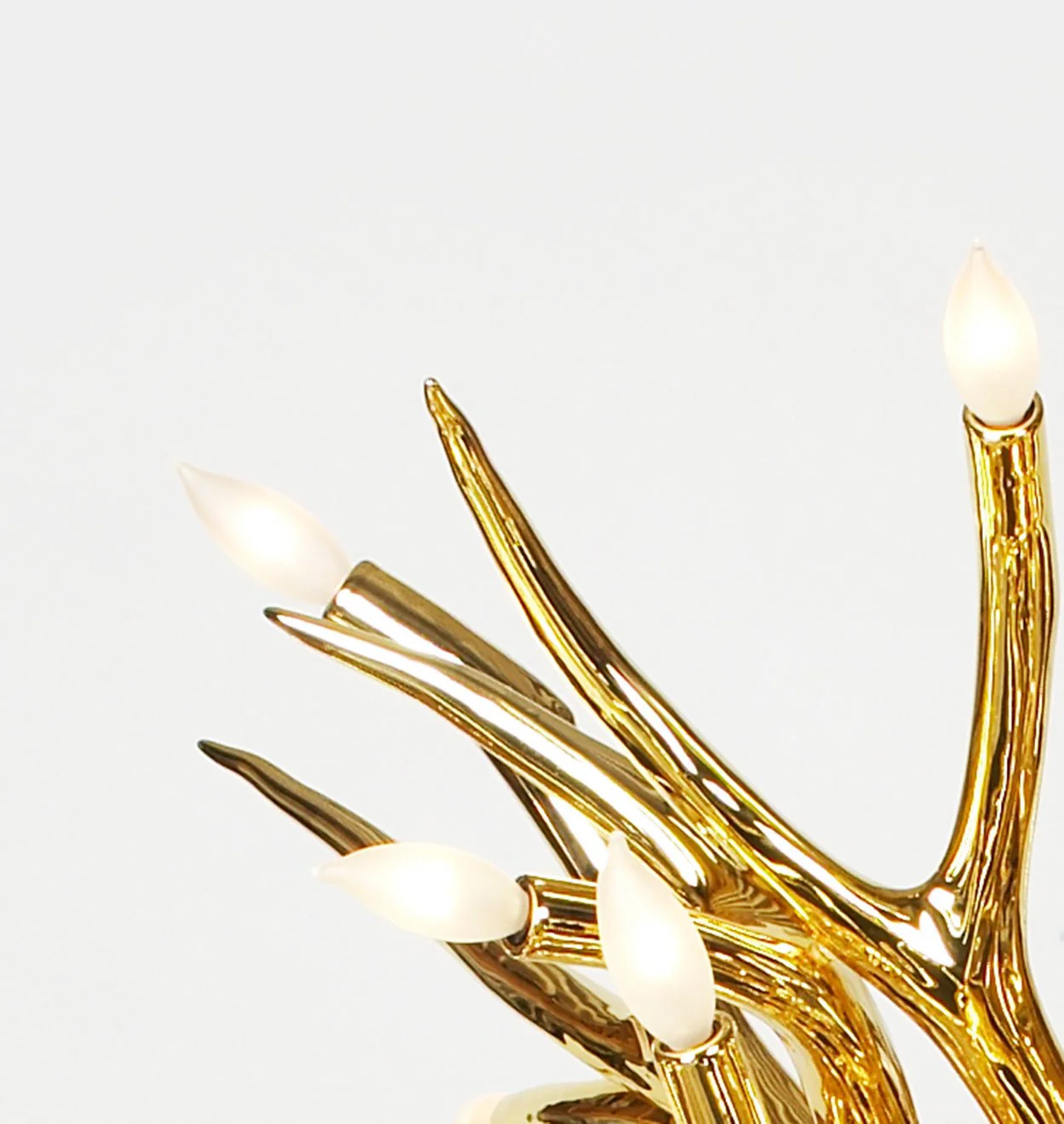 RH_Antler_Chand24_GoldDetail_1