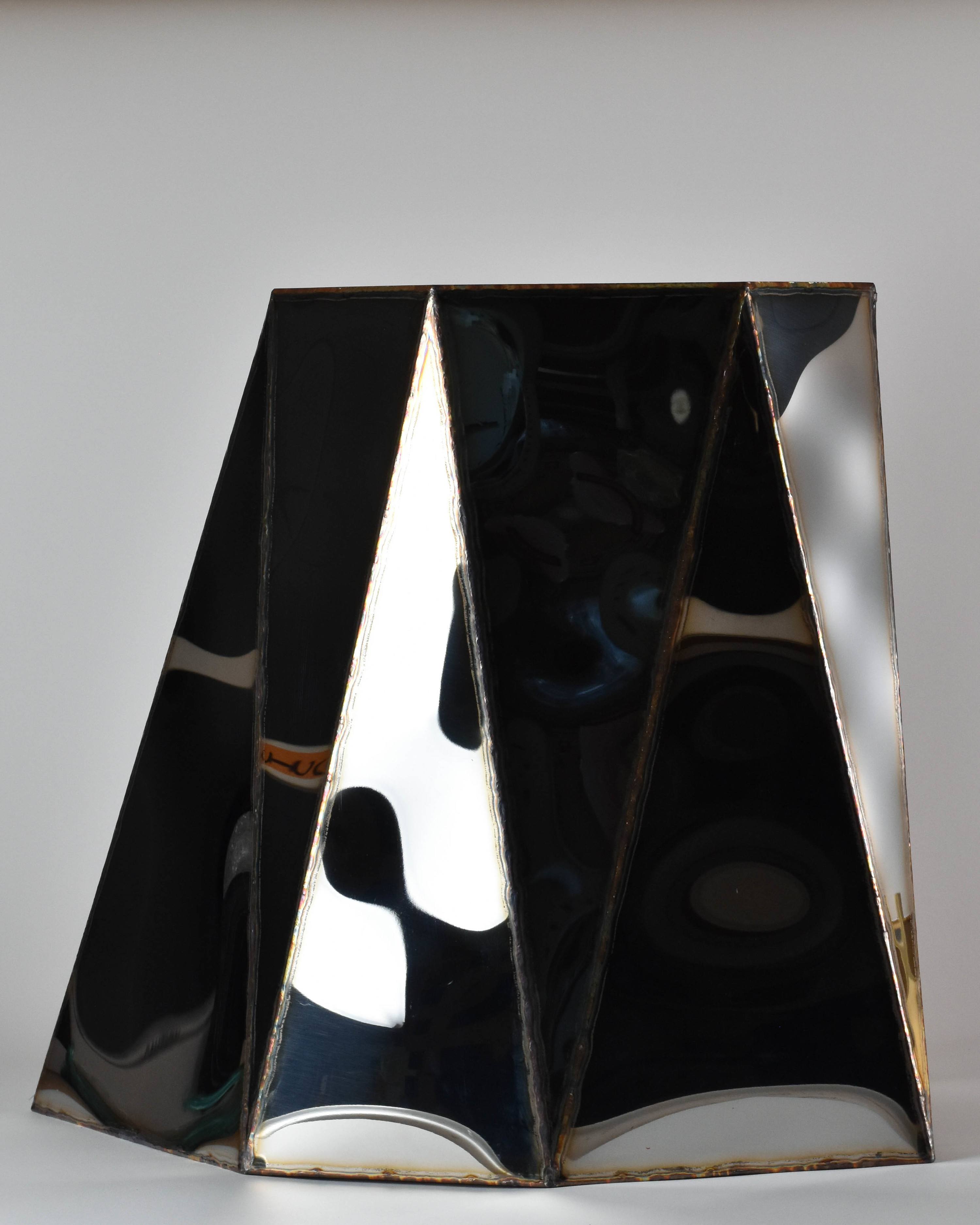 Twentieth_JulianMayor_GeigerTable_No.-1