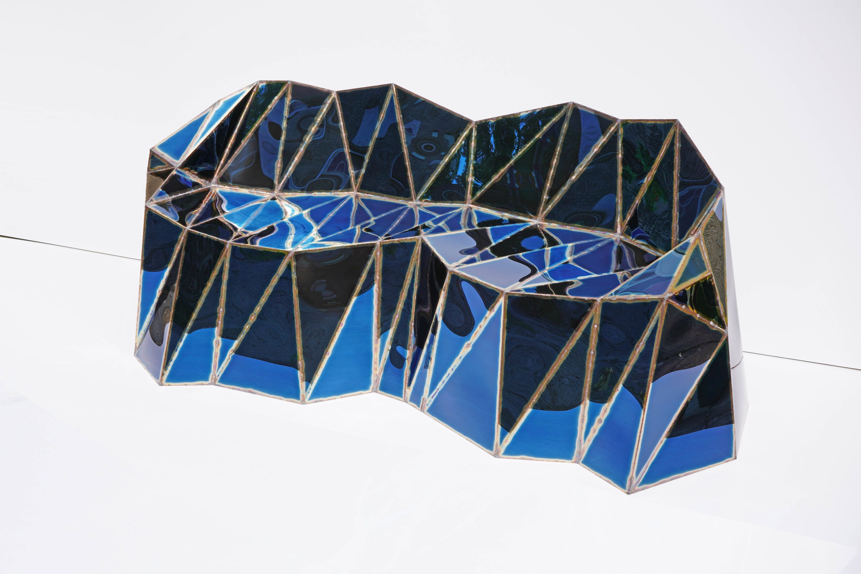 Twentieth_JulianMayor_Glenda-settee_5