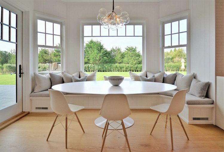 Twentieth-Pelle-X-Large_Bubble_Chandelier-in_situ-04