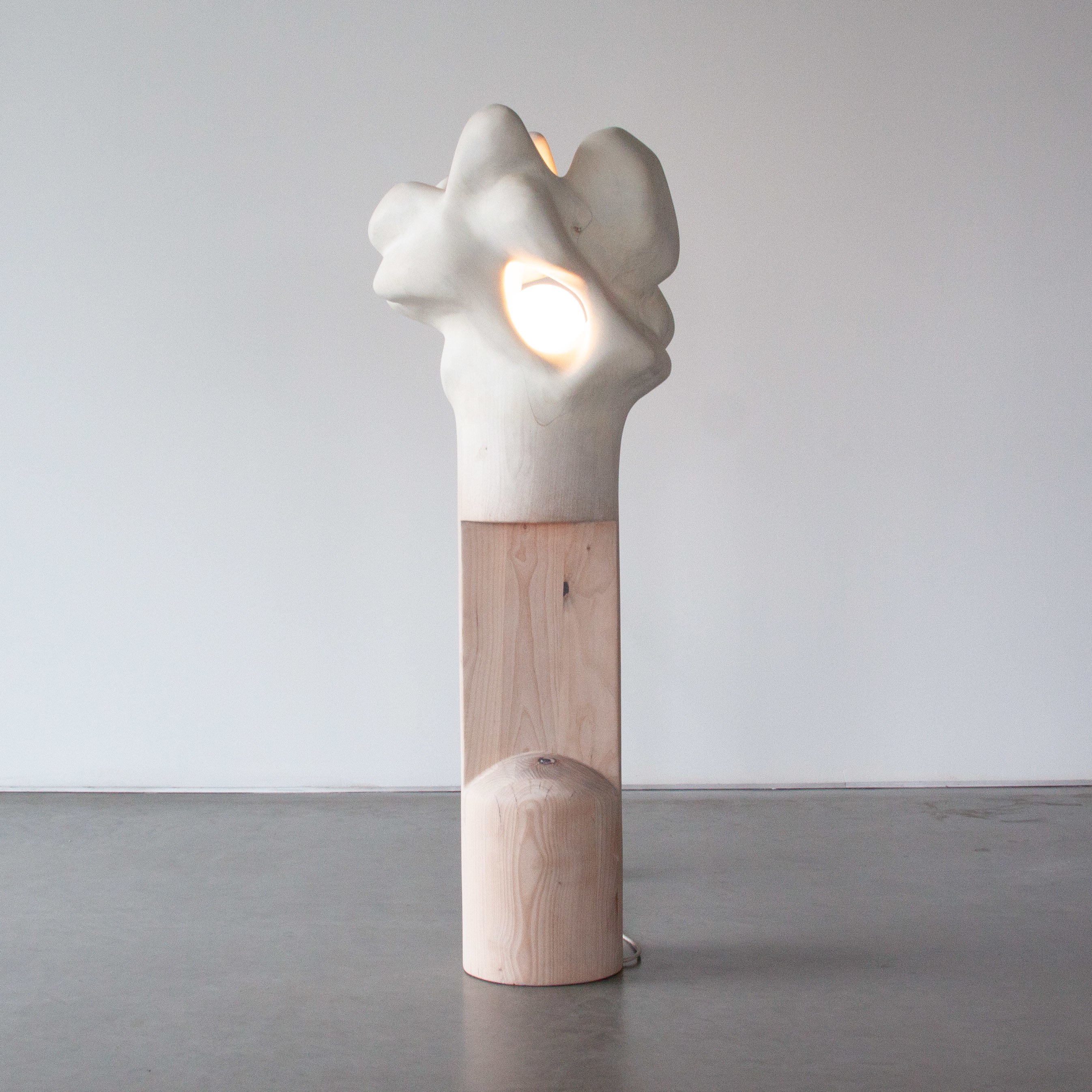 Twentieth-Vincent_Pocsik-Moon_Howler-Light_Sculpture-02