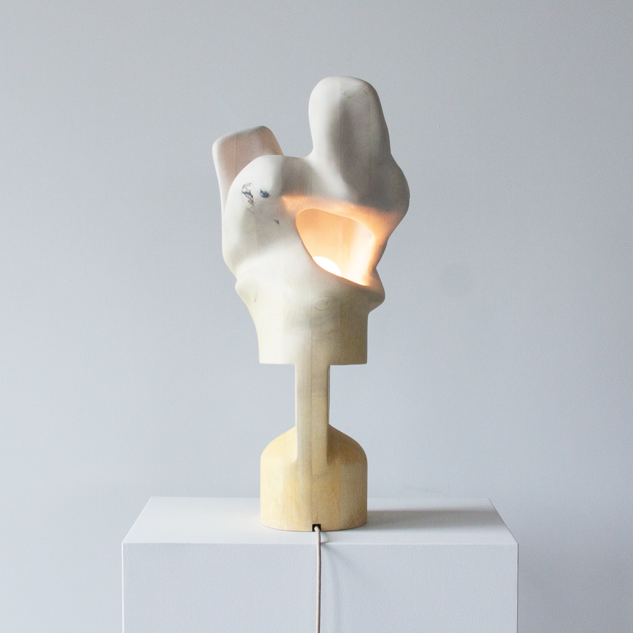 Twentieth-Vincent_Pocsik-Sunset_Glide-Light_Sculpture-01