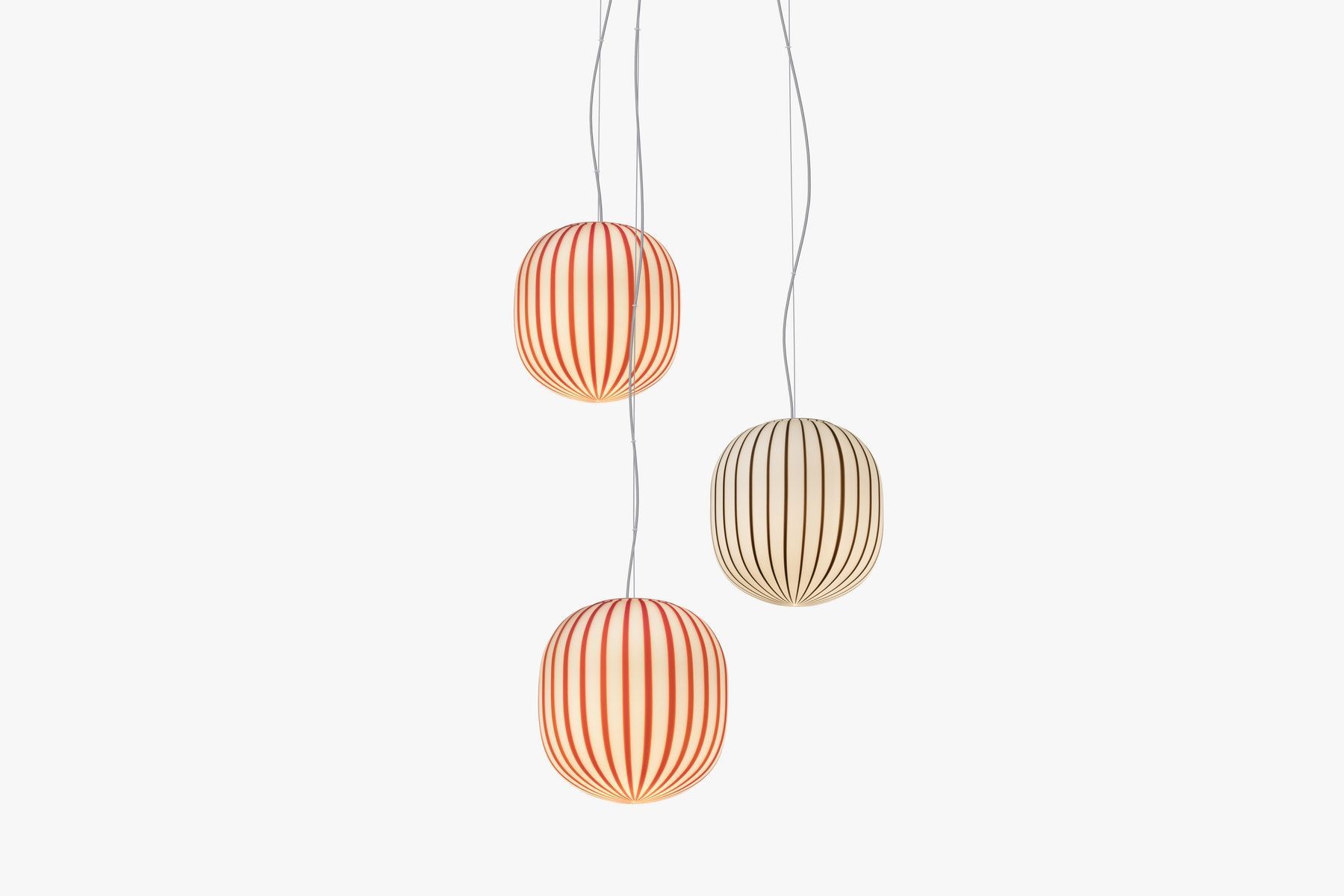 Twentieth Established And Sons Filigrana Clus