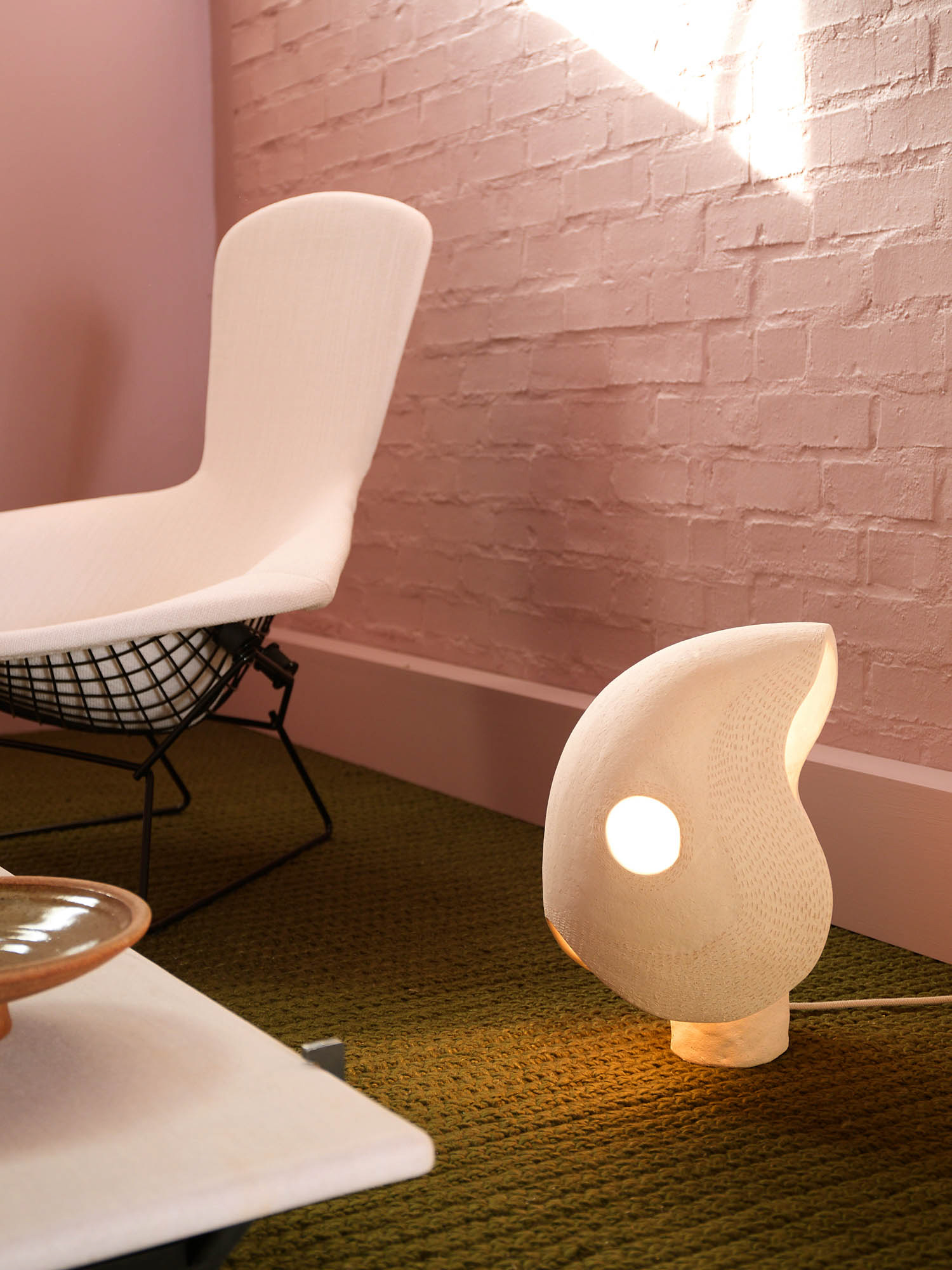 Twentieth-Jan_Ernst-Seed_Table_Light-in_situ-05