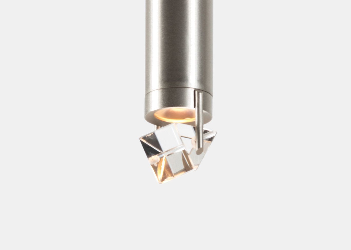 Ariesi.i Crop 1400 77x0x2167x1548 Q85 3