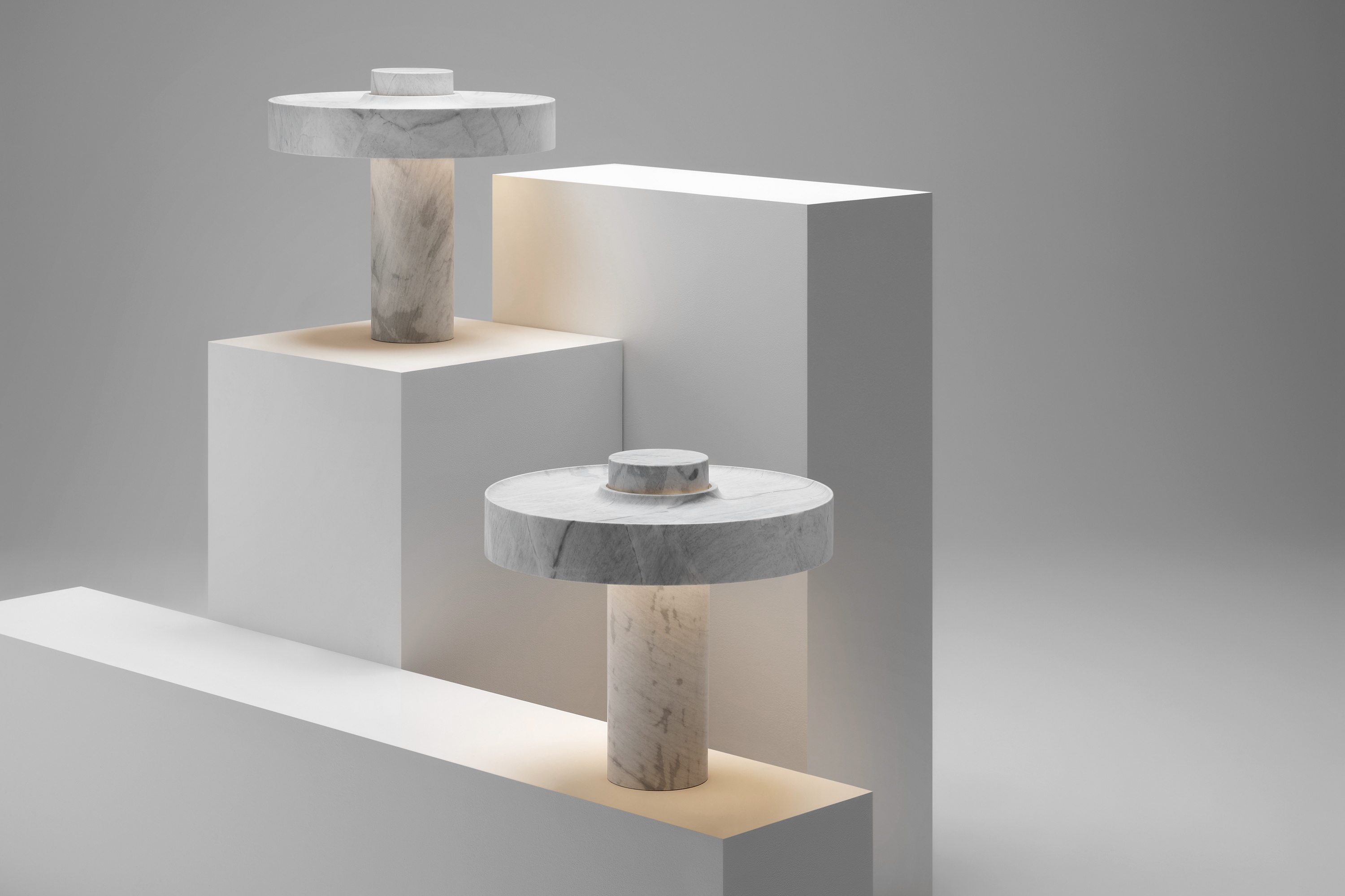 Twentieth_RossGardam_HemeraDeskLamp_GroupAngle-on