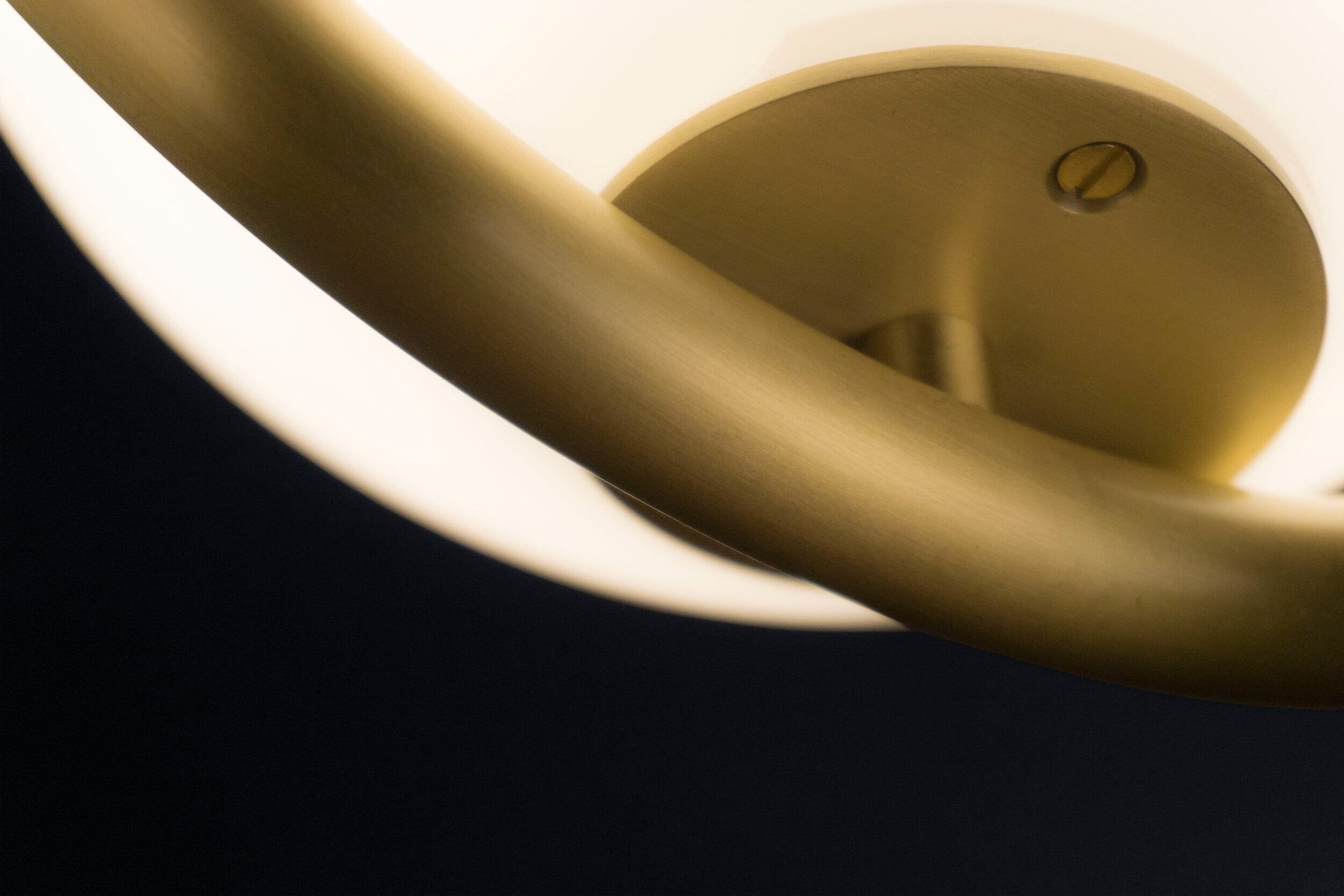 LaroseGuyon_Perle1_Brass_Lighting_05