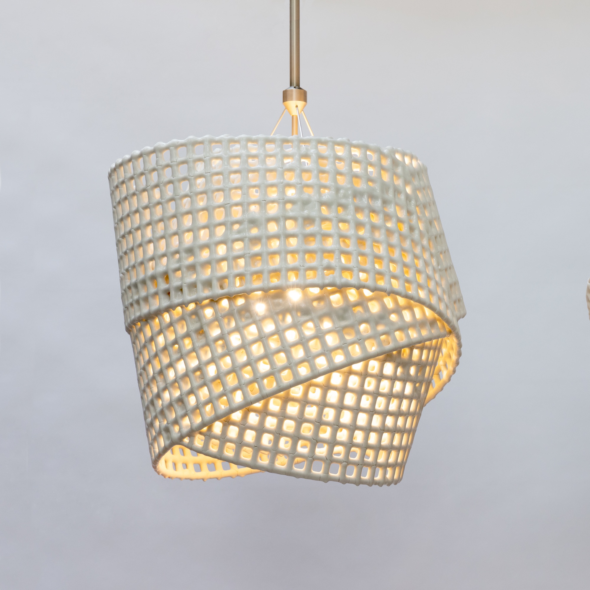 Scott-Daniel-Design_Ceramic-Mobius-Chandelier_20x20_PairA_WW-Silver